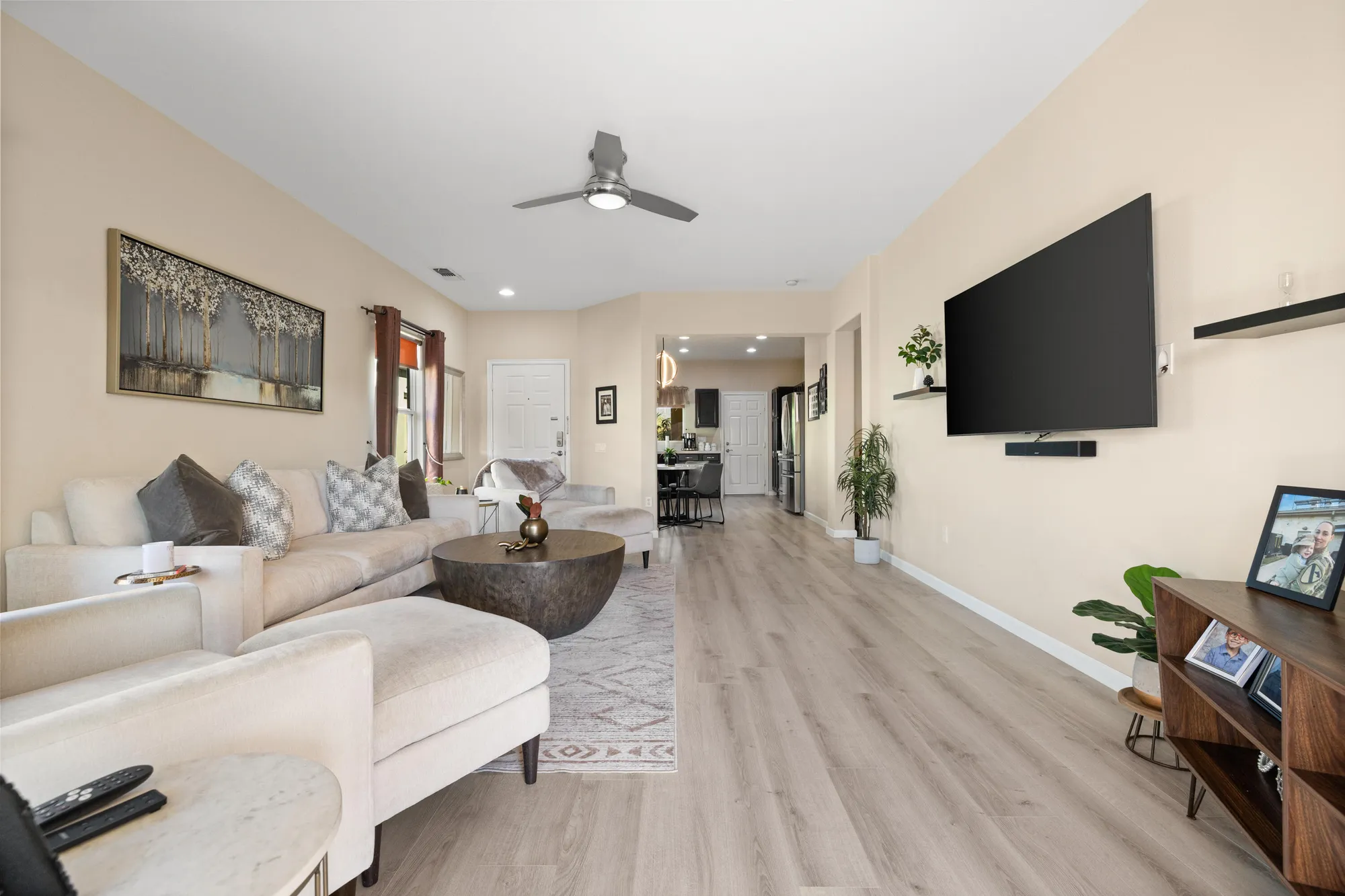 Property Slideshow image 9 of 28 | 78651 postbridge cir, Palm Desert, CA, 92211