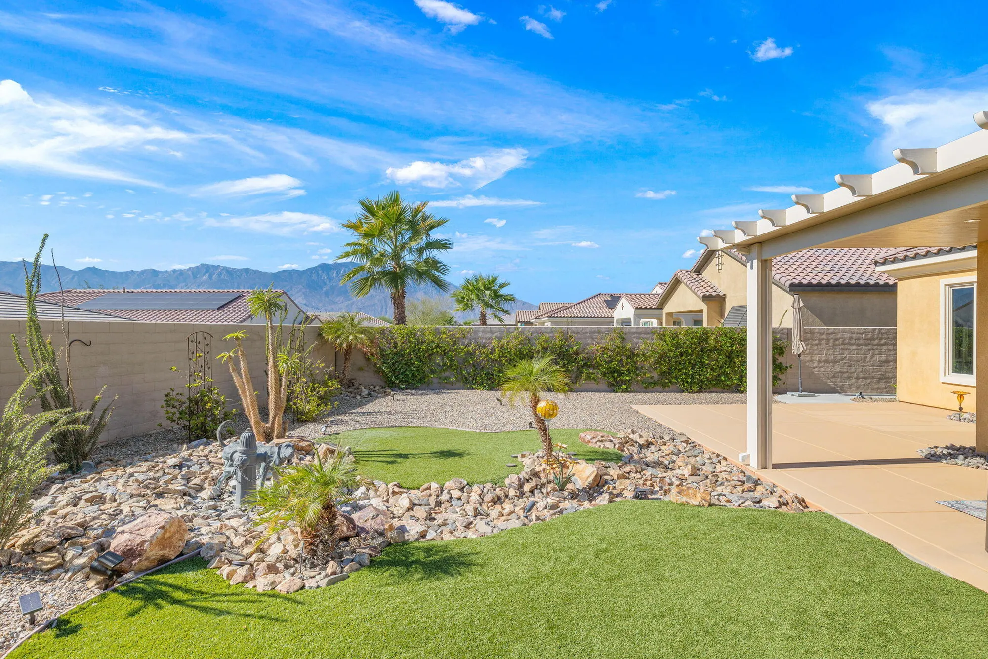 Property Slideshow image 24 of 30 | 25 pinot noir, Rancho Mirage, CA, 92270