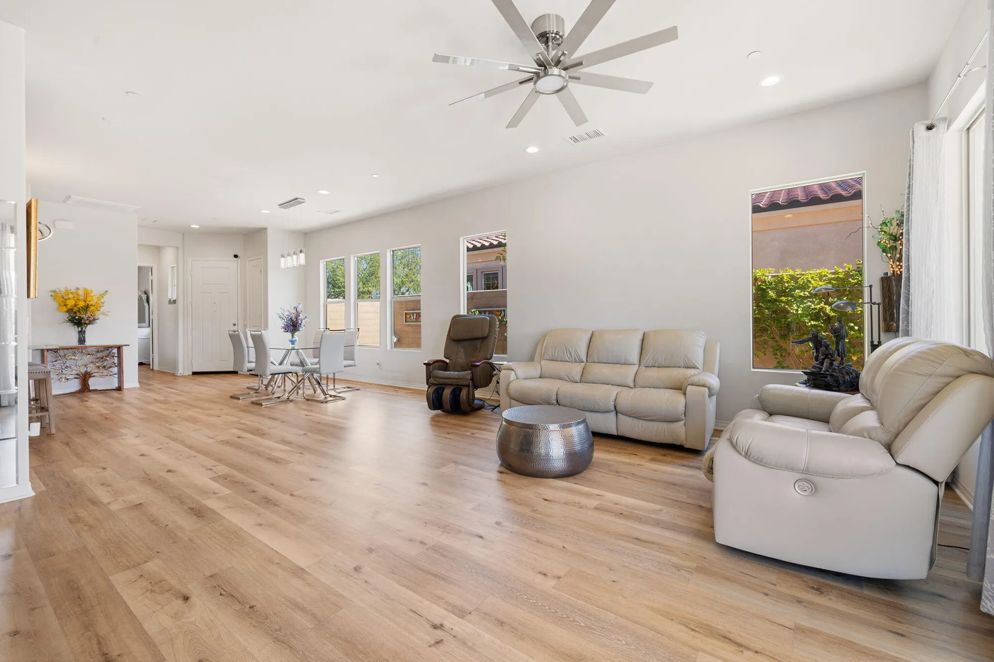 Property Slideshow image 11 of 30 | 25 pinot noir, Rancho Mirage, CA, 92270