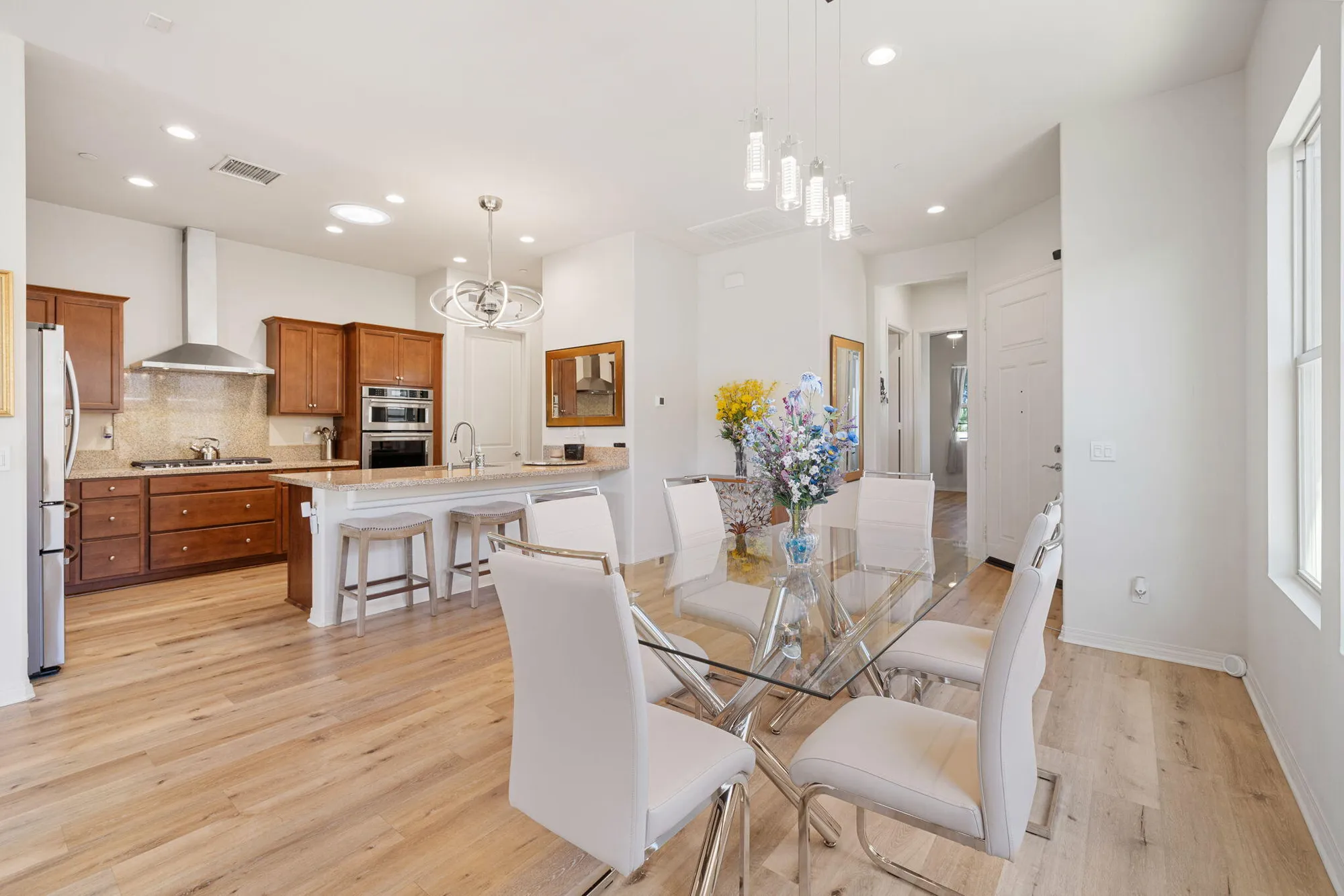 Property Slideshow image 12 of 30 | 25 pinot noir, Rancho Mirage, CA, 92270