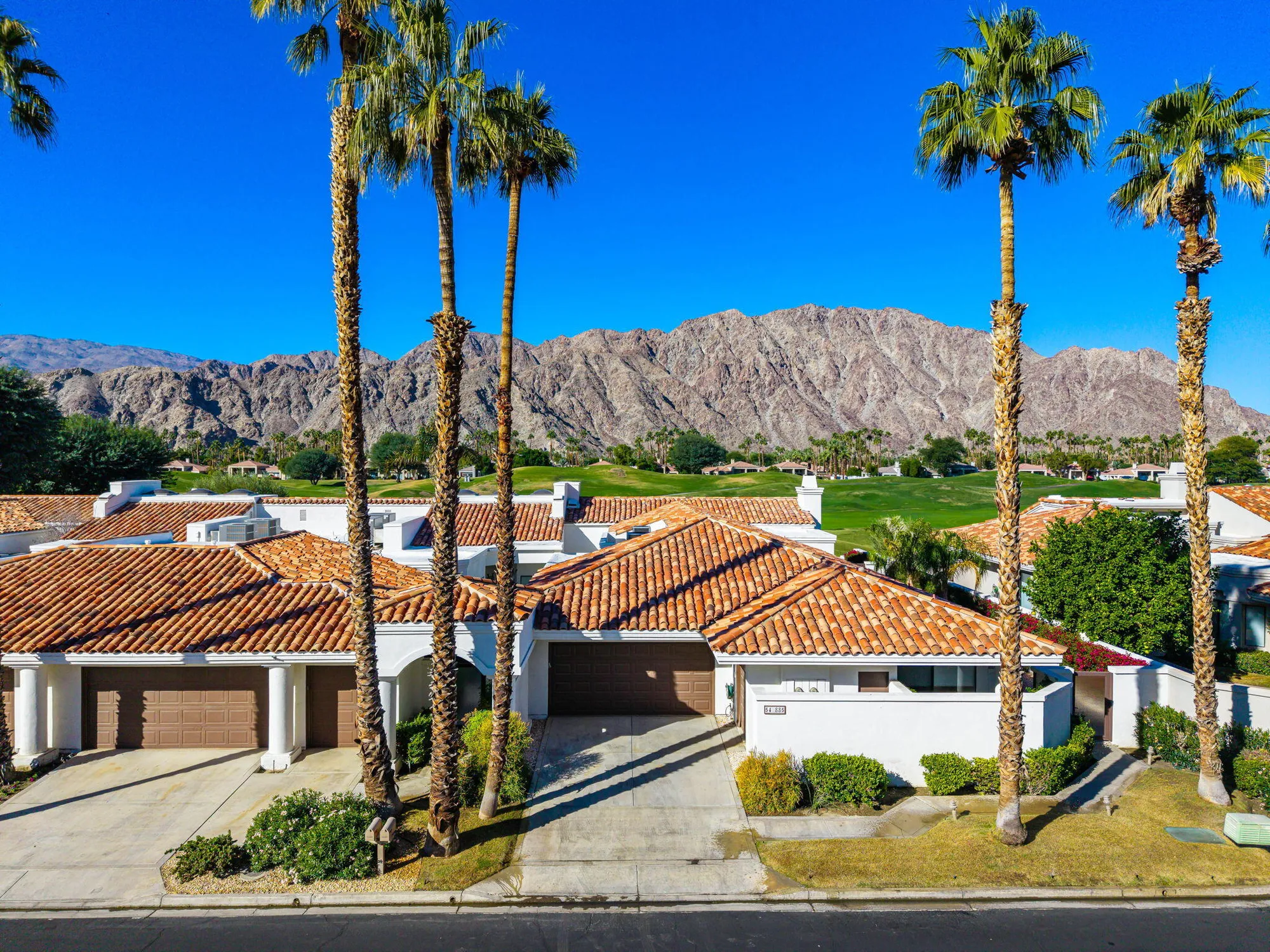 Property Slideshow image 8 of 53 | 54885 inverness way, La Quinta, CA, 92253
