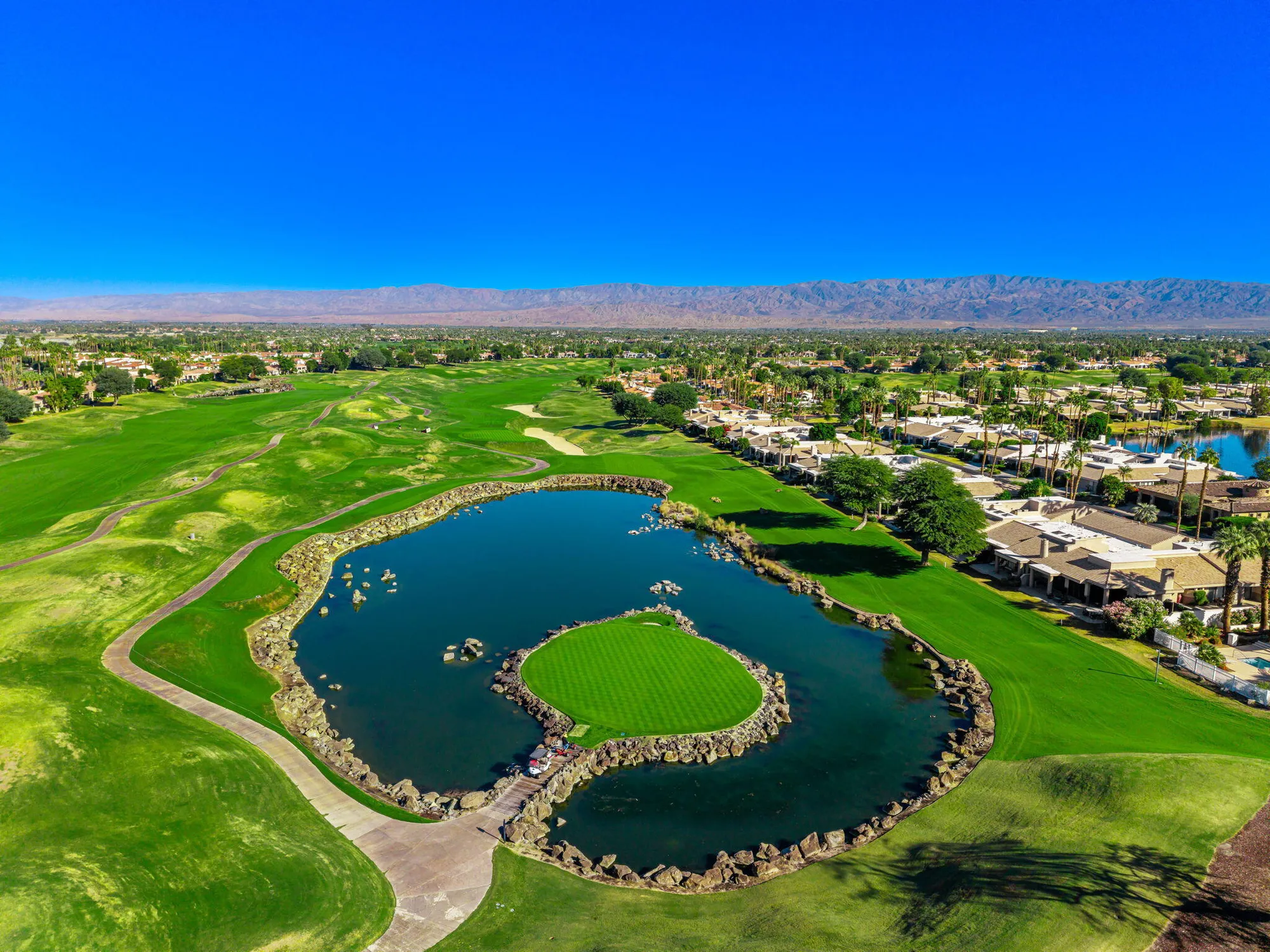 Property Slideshow image 10 of 53 | 54885 inverness way, La Quinta, CA, 92253