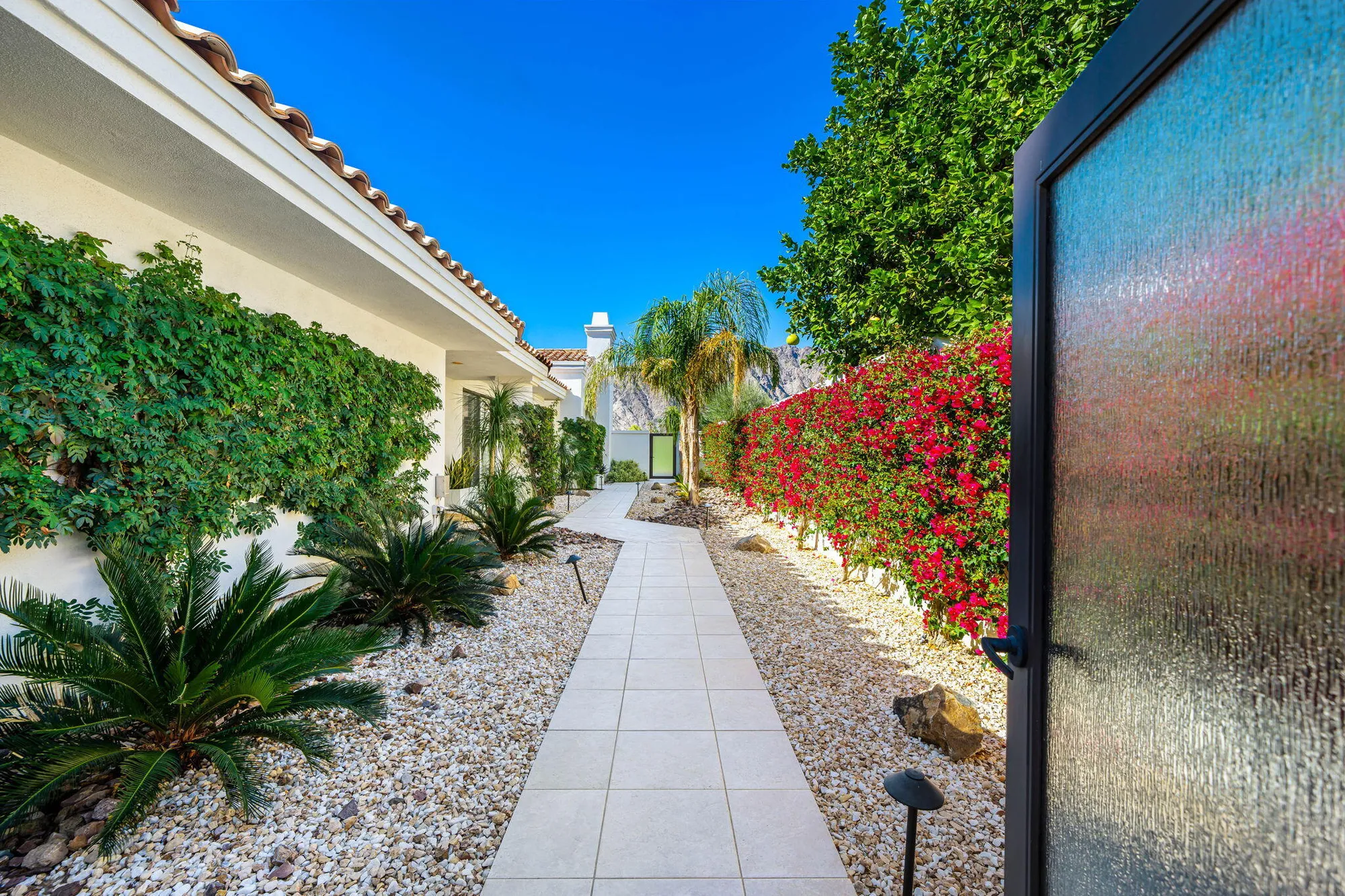 Property Slideshow image 12 of 53 | 54885 inverness way, La Quinta, CA, 92253