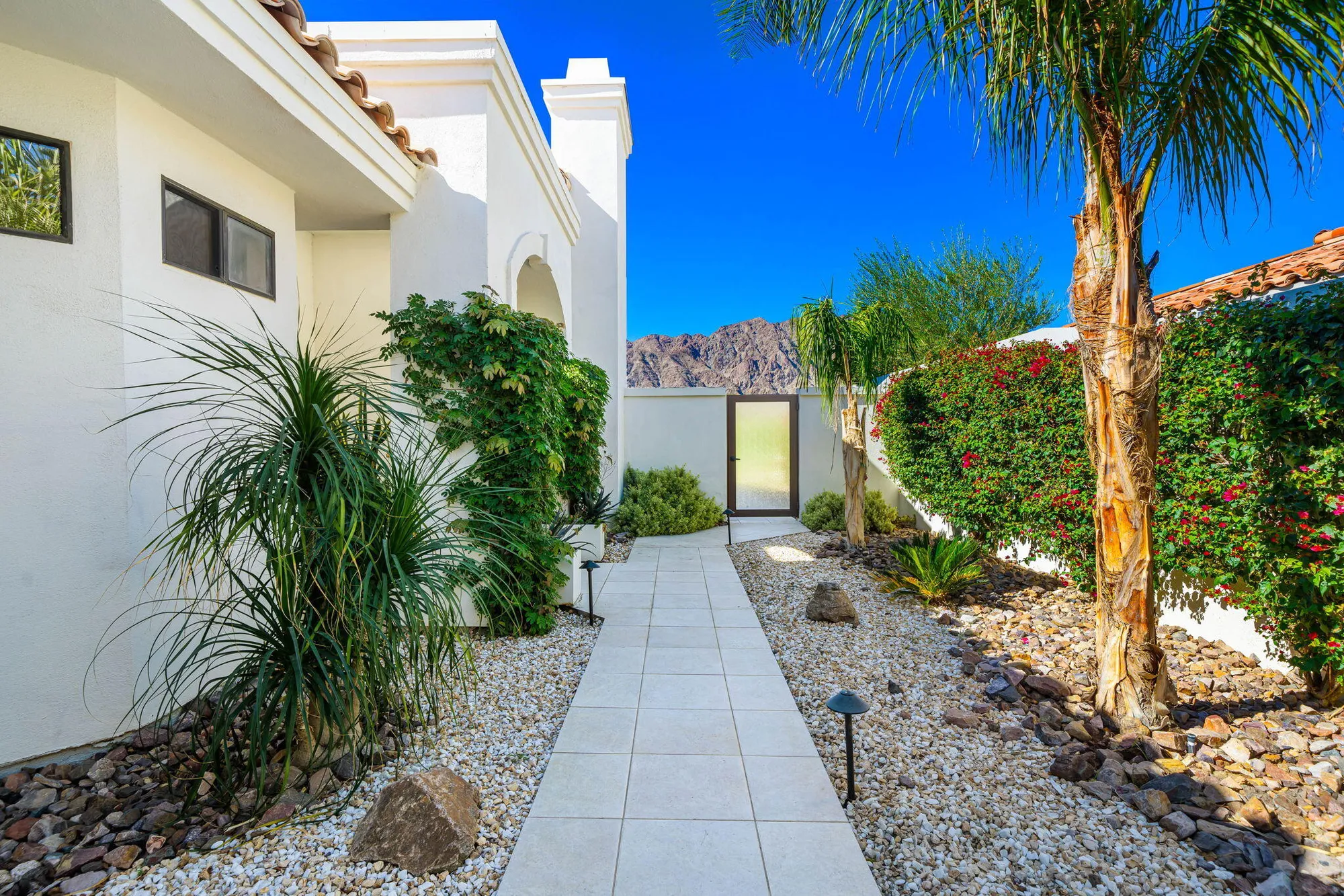 Property Slideshow image 14 of 53 | 54885 inverness way, La Quinta, CA, 92253