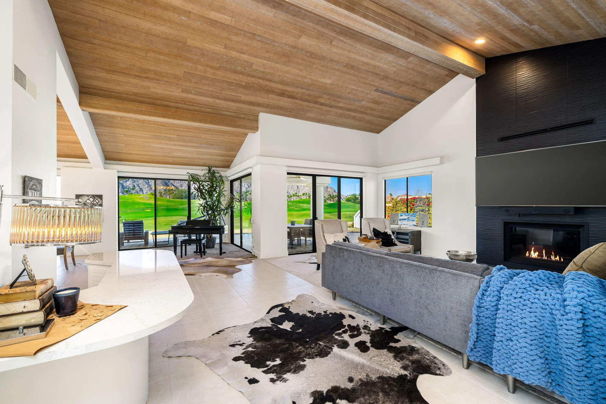 Property Slideshow image 19 of 53 | 54885 inverness way, La Quinta, CA, 92253