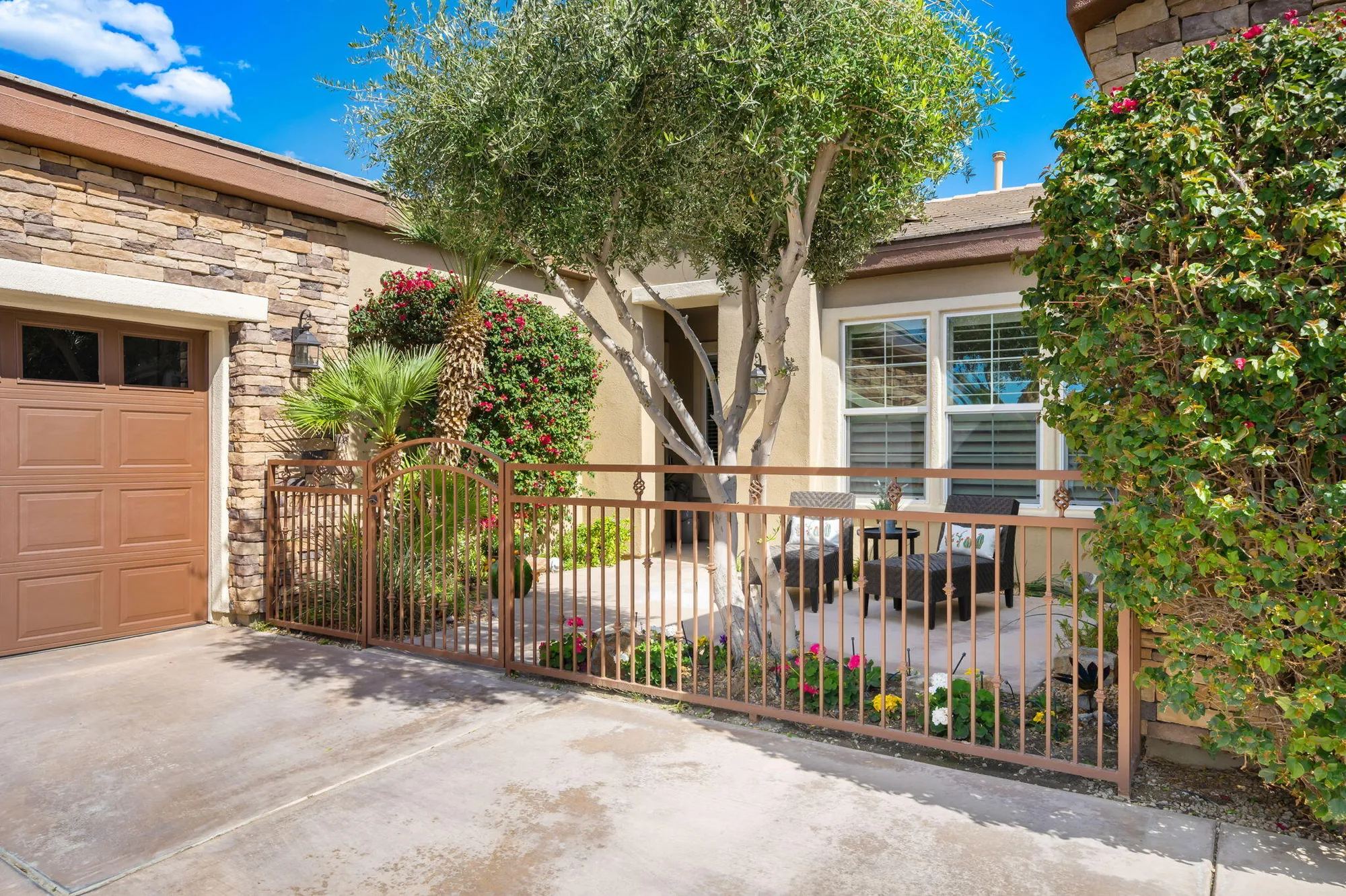 Property Slideshow image 6 of 84 | 60590 lace leaf ct, La Quinta, CA, 92253