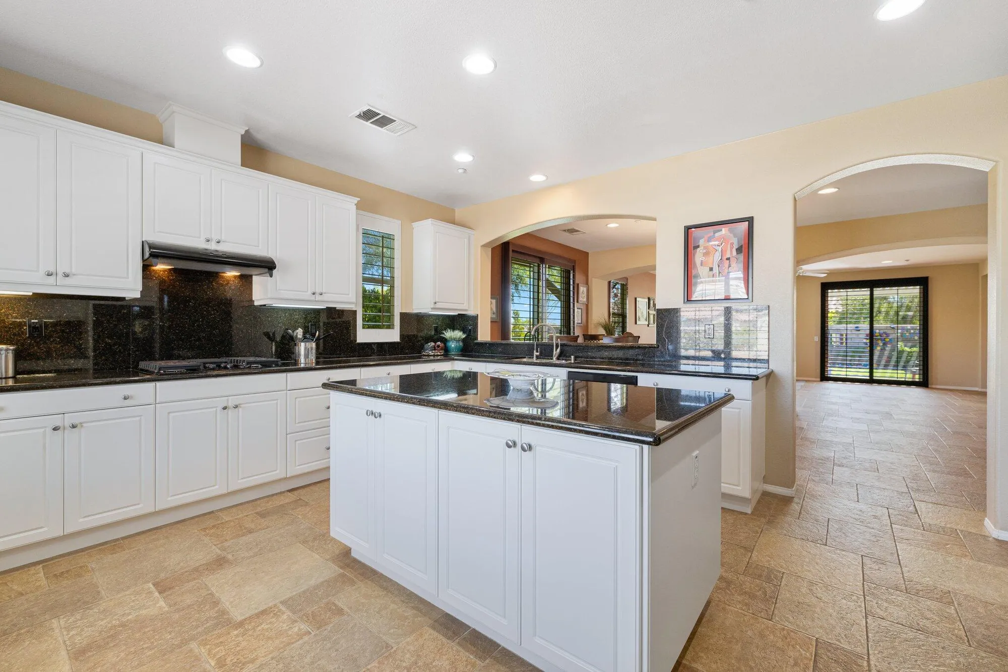 Property Slideshow image 11 of 45 | 3766 cassia trl, Palm Springs, CA, 92262