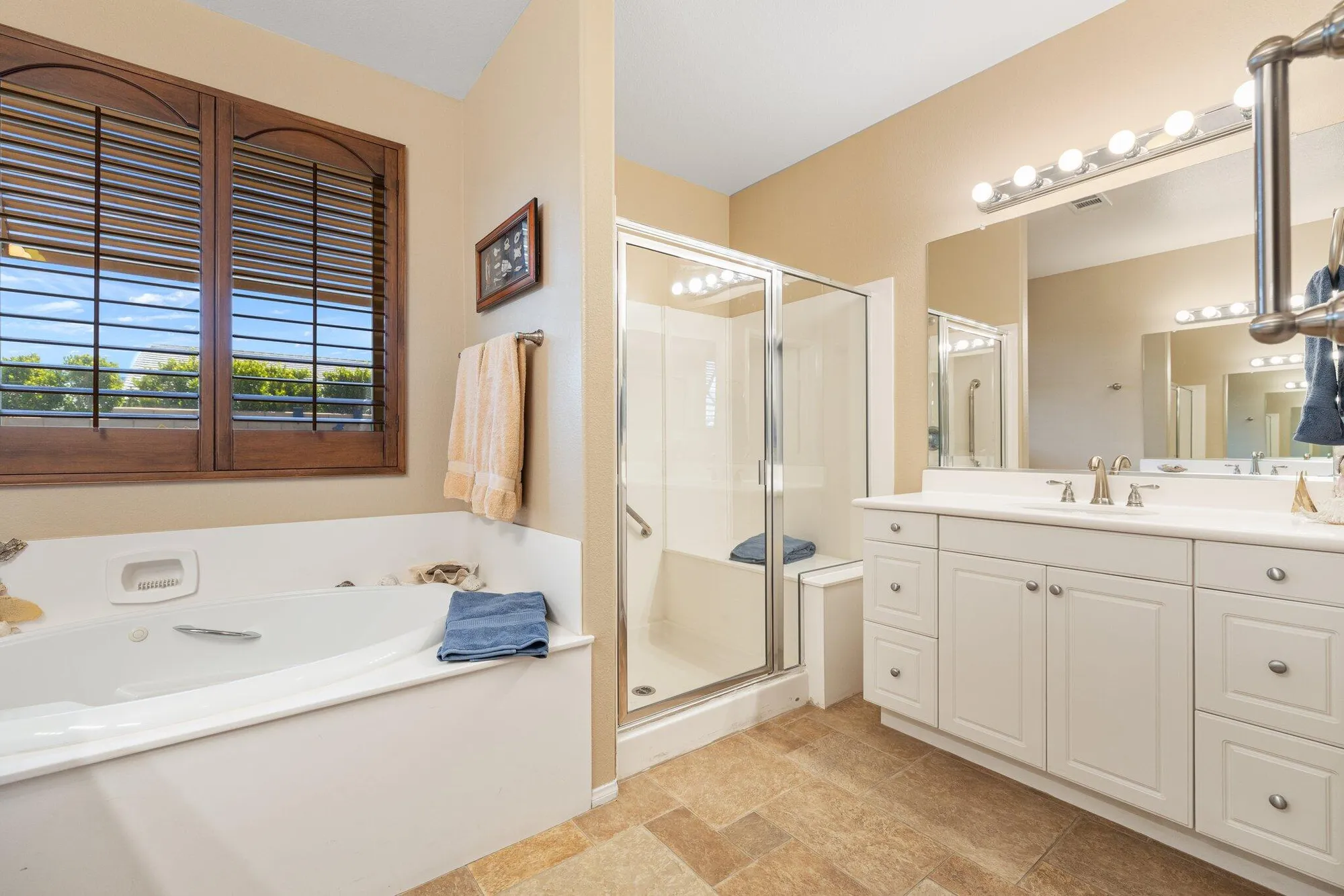 Property Slideshow image 19 of 45 | 3766 cassia trl, Palm Springs, CA, 92262