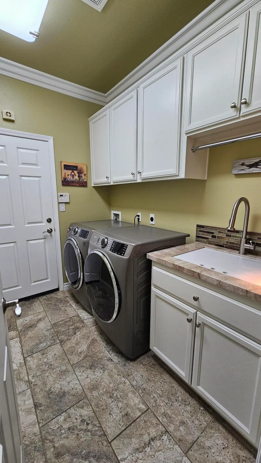 Property Slideshow image 56 of 96 | 60553 juniper ln, La Quinta, CA, 92253