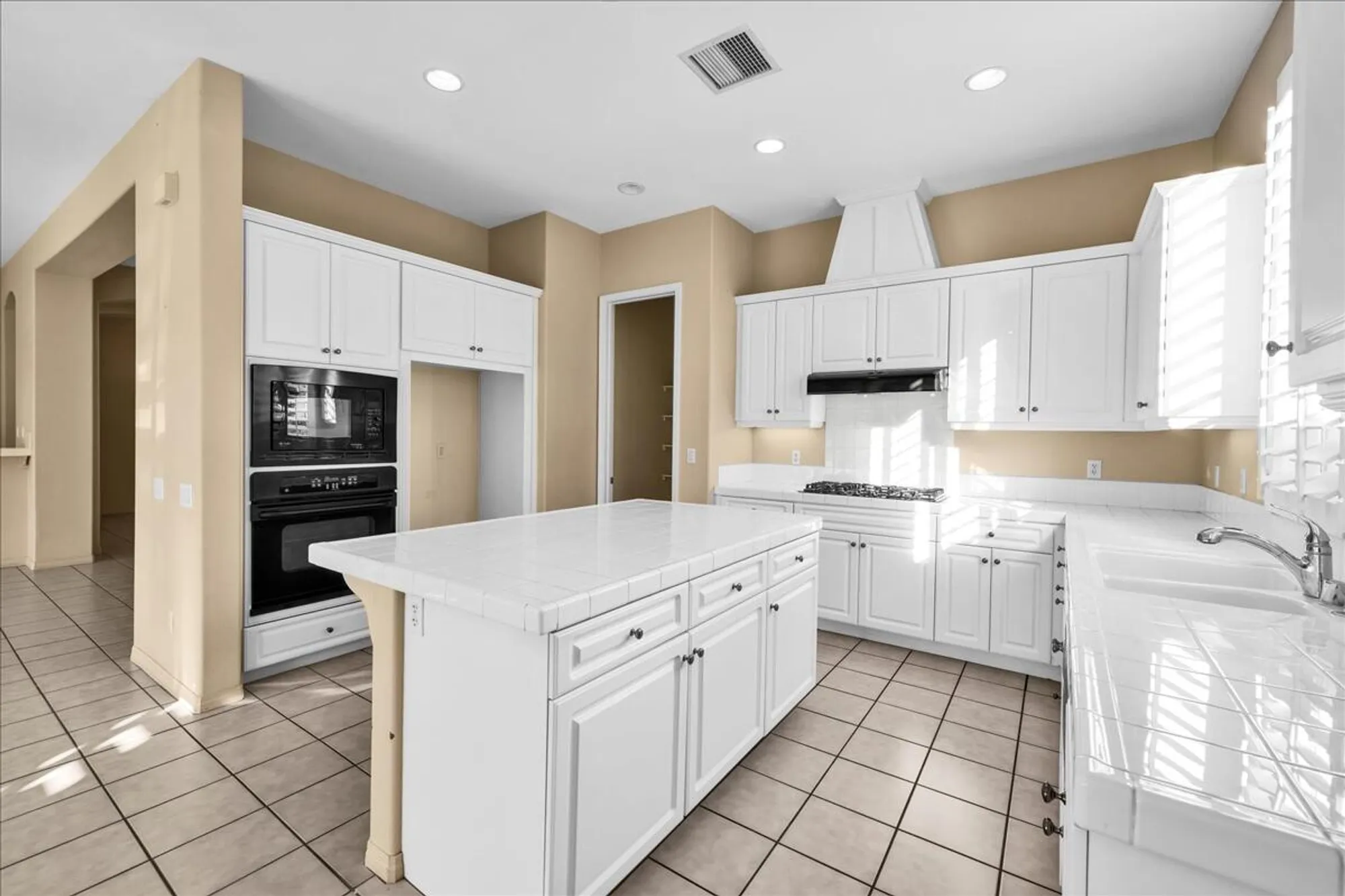 Property Slideshow image 22 of 91 | 56785 mountain vw, La Quinta, CA, 92253