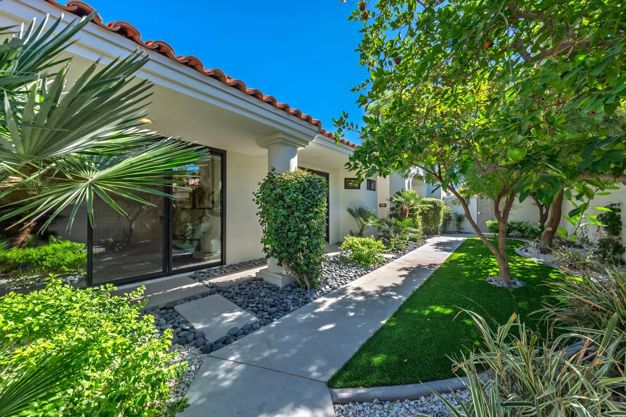 Property Slideshow image 6 of 50 | 54672 inverness way, La Quinta, CA, 92253