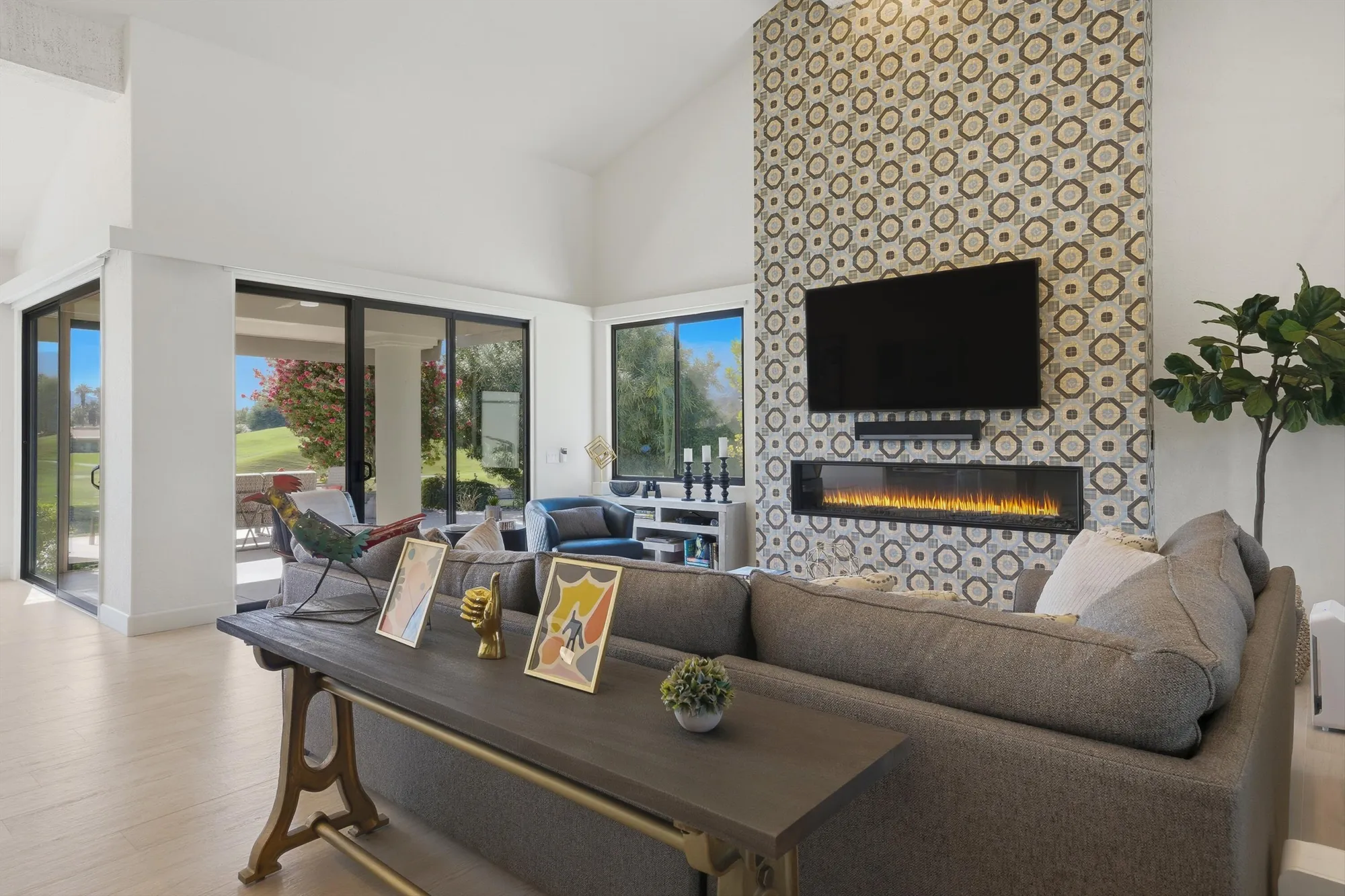 Property Slideshow image 11 of 50 | 54672 inverness way, La Quinta, CA, 92253