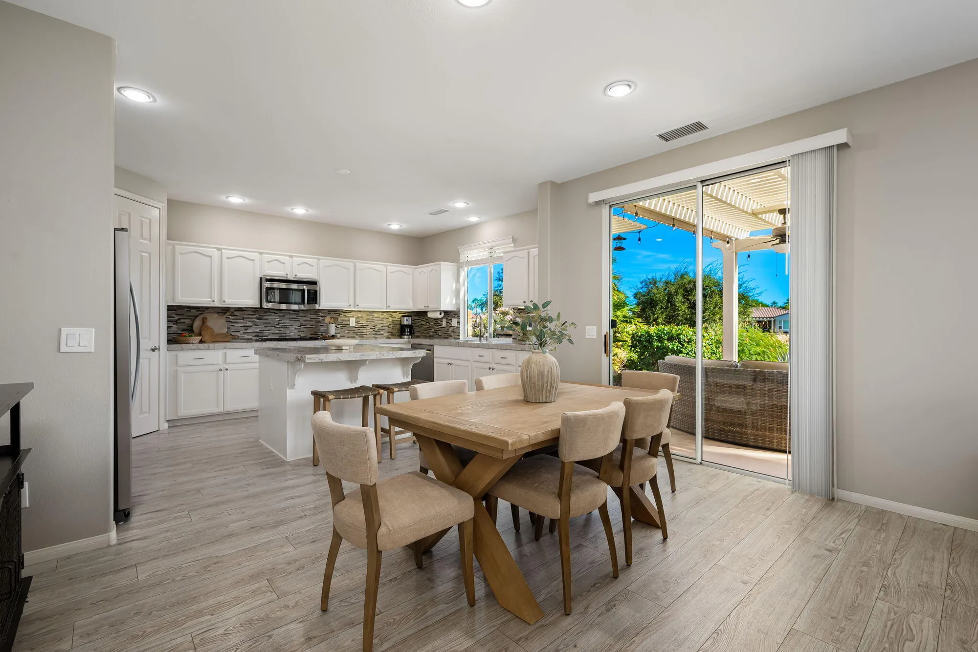 Property Slideshow image 14 of 88 | 81759 brittlebush ln, La Quinta, CA, 92253