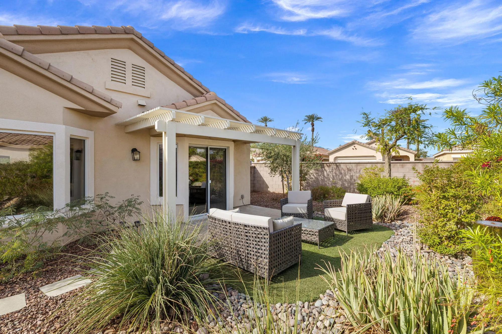 Property Slideshow image 16 of 31 | 78394 winsford cir, Palm Desert, CA, 92211