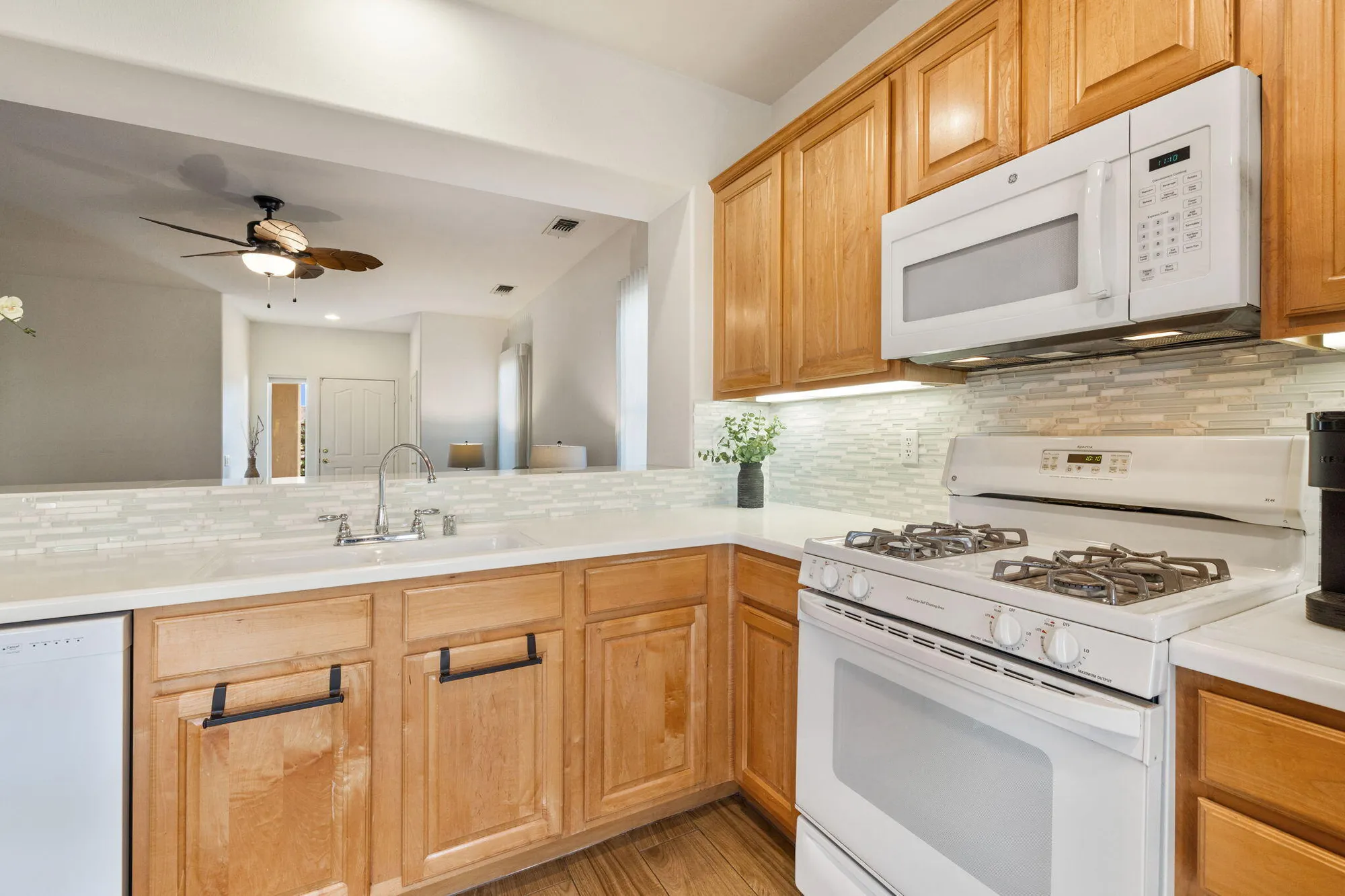Property Slideshow image 11 of 31 | 78394 winsford cir, Palm Desert, CA, 92211