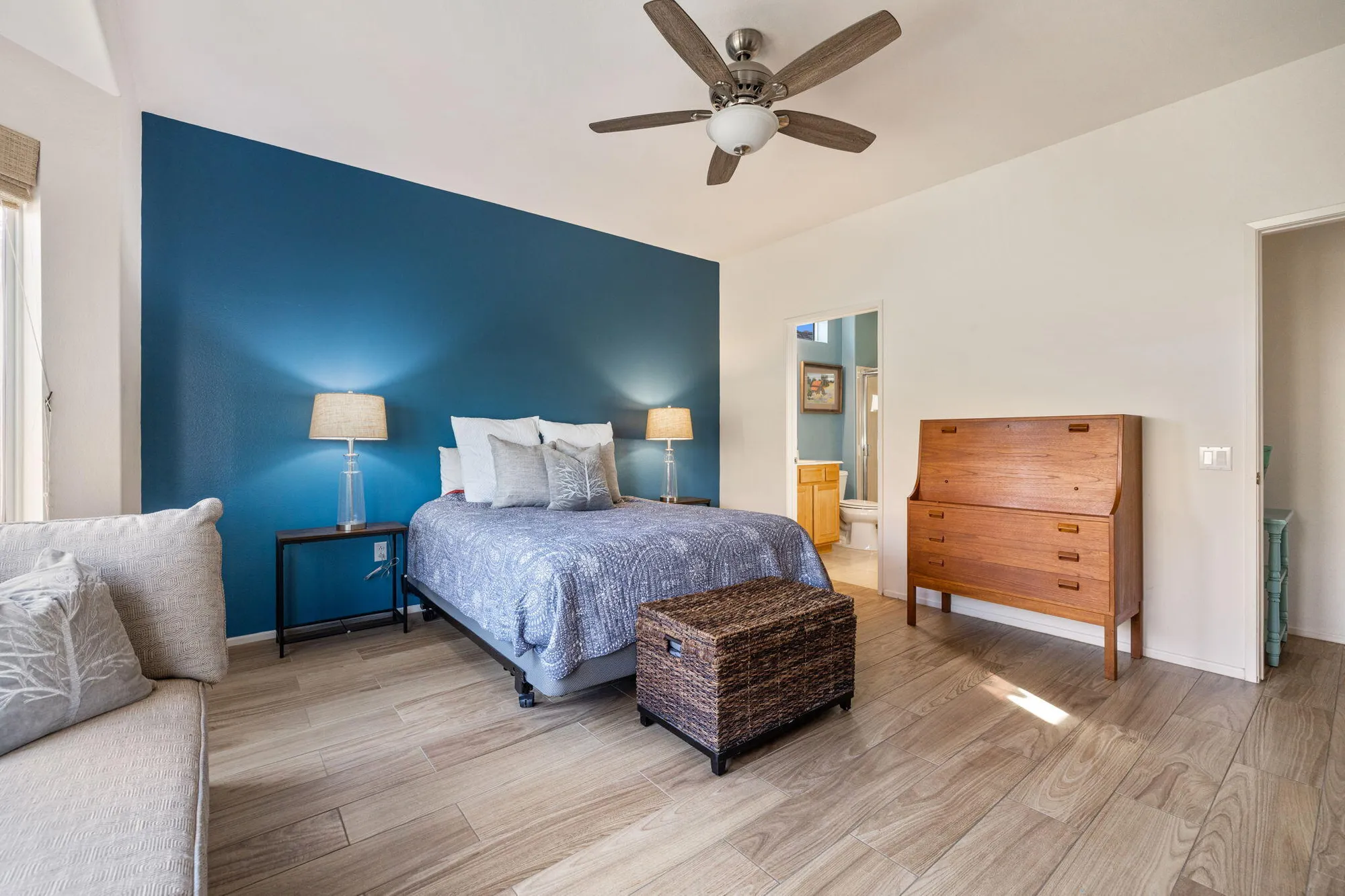 Property Slideshow image 19 of 31 | 78394 winsford cir, Palm Desert, CA, 92211