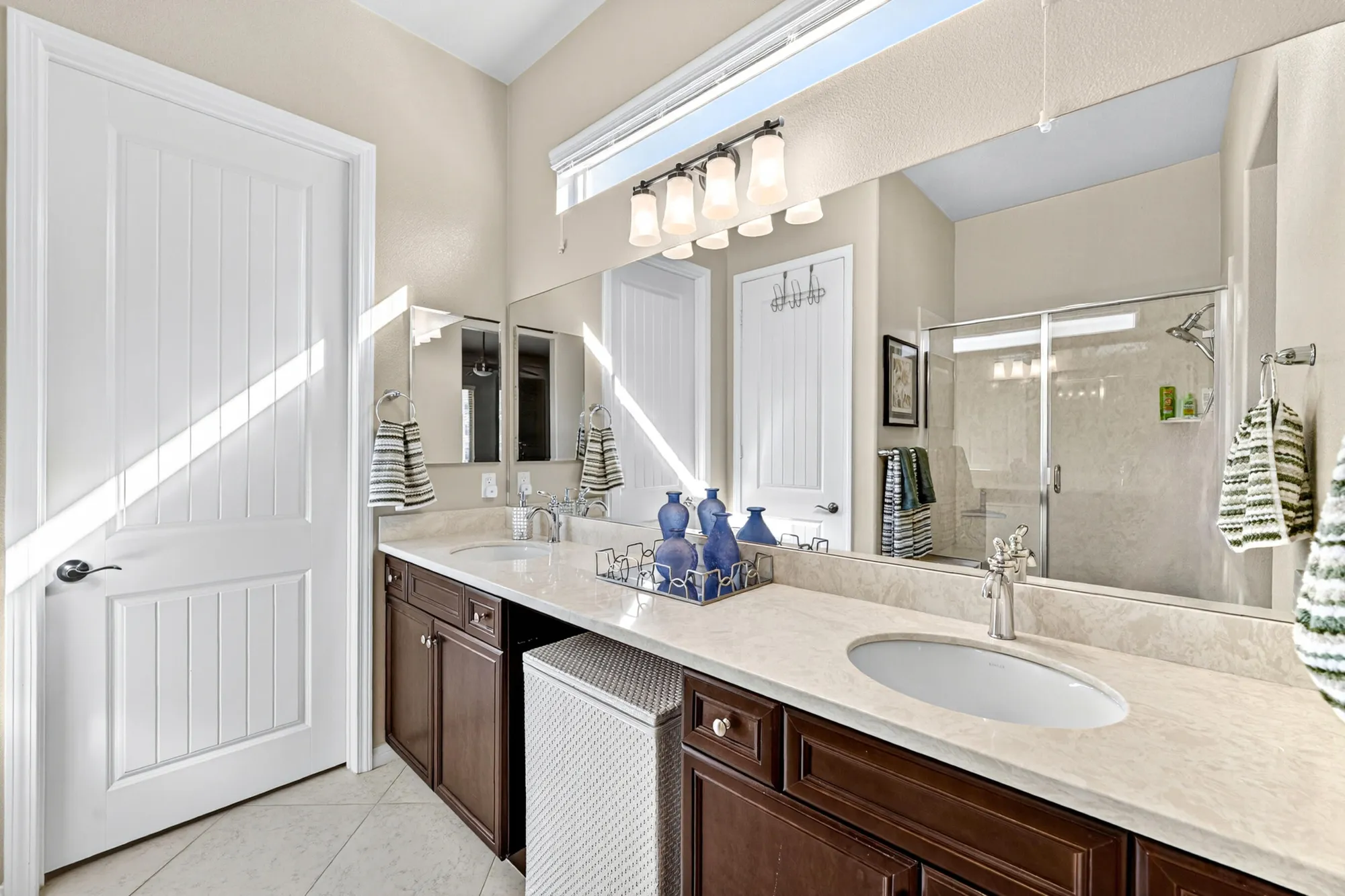 Property Slideshow image 18 of 47 | 81597 avenida viesca, Indio, CA, 92203