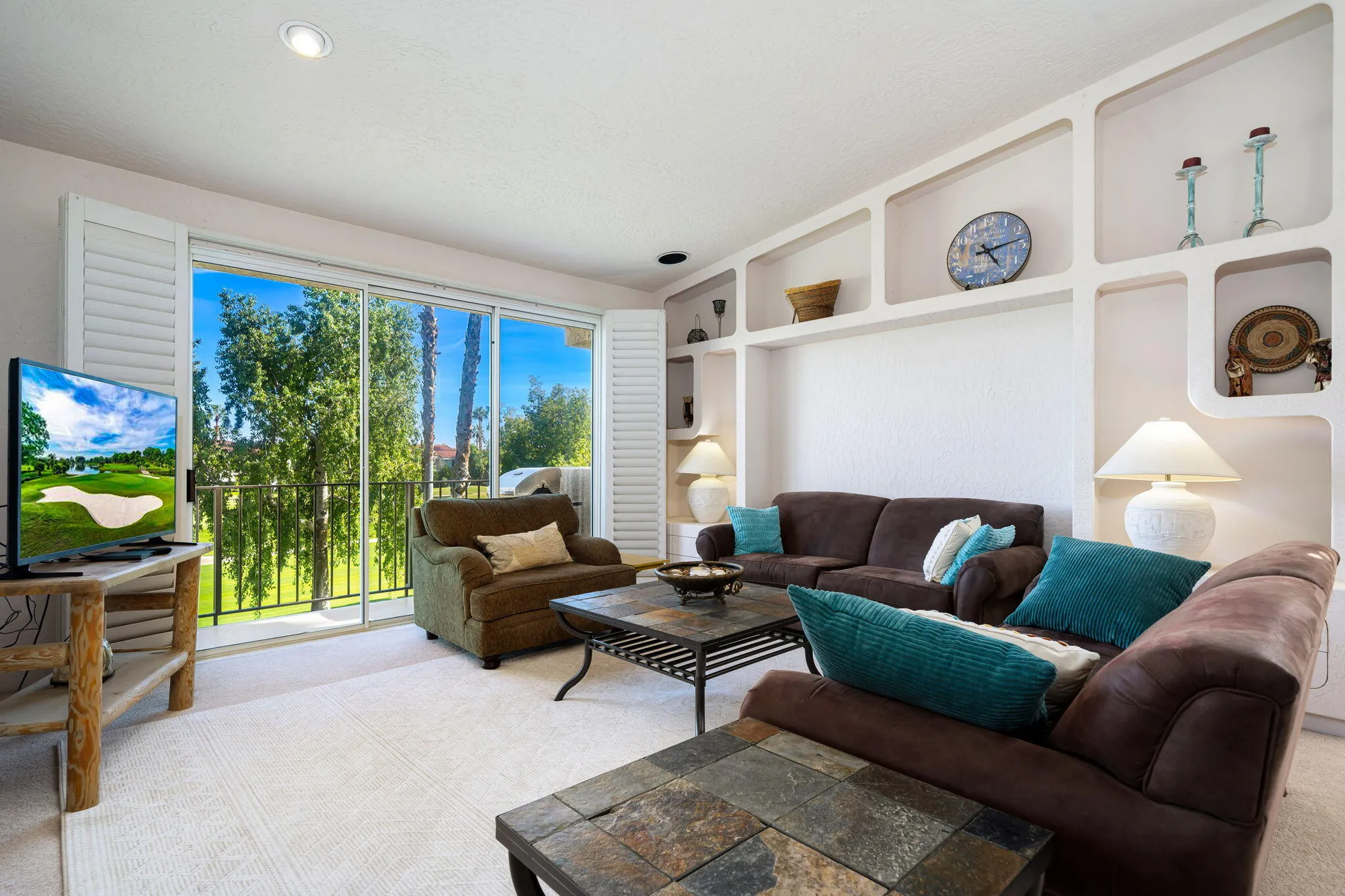 Property Slideshow image 7 of 24 | 55314 laurel vly, La Quinta, CA, 92253