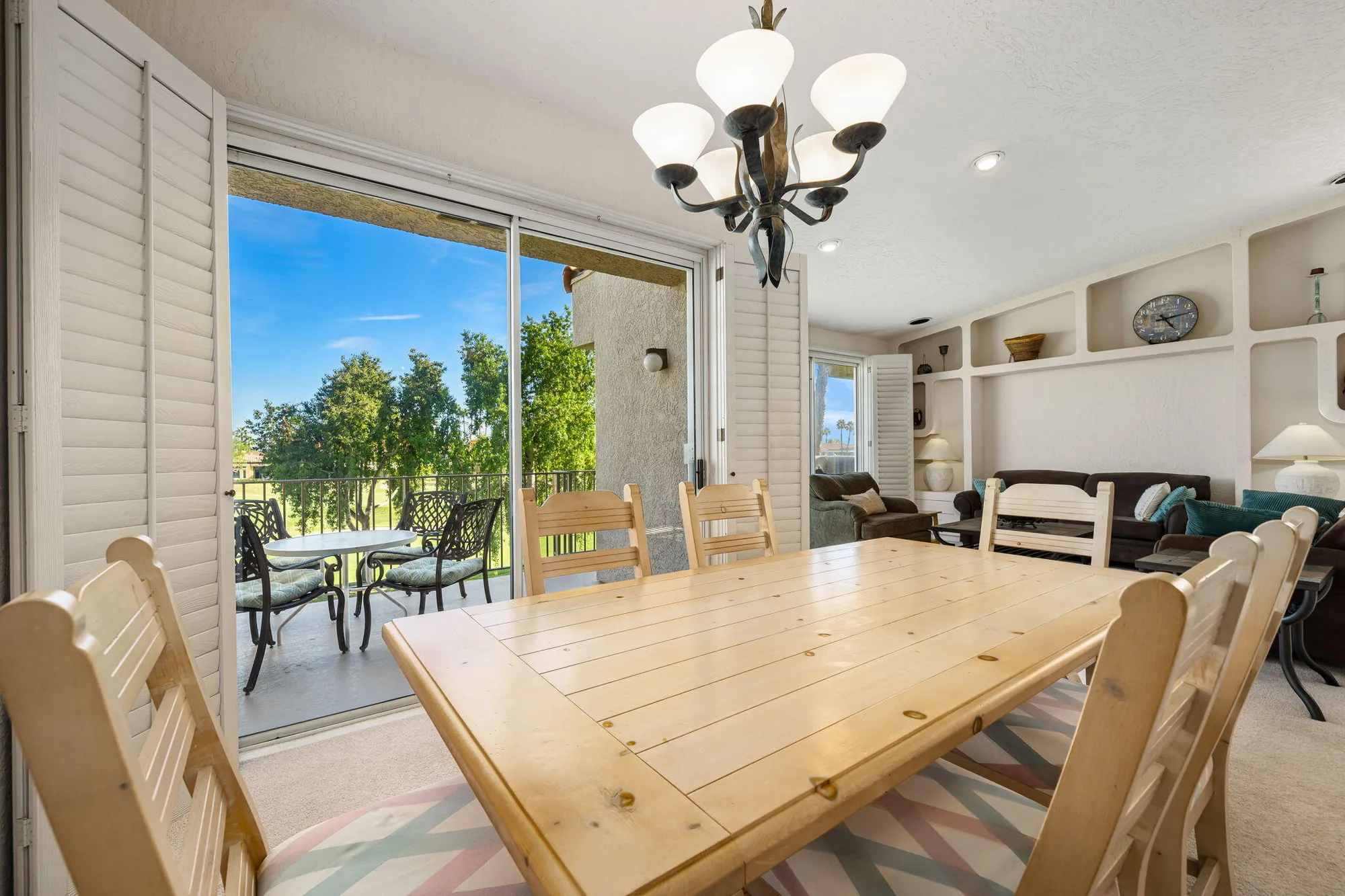 Property Slideshow image 13 of 24 | 55314 laurel vly, La Quinta, CA, 92253