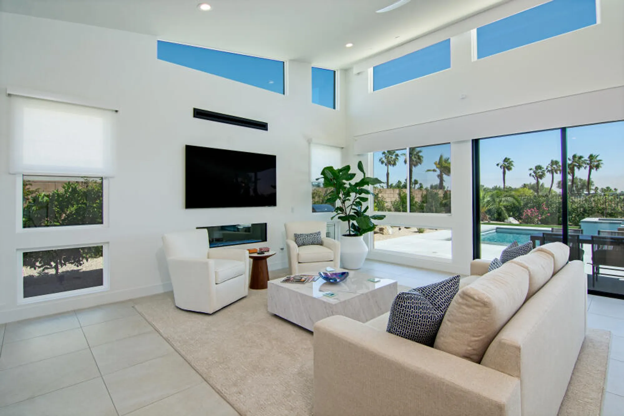 Property Slideshow image 2 of 38 | 960 patina ln, Palm Springs, CA, 92262