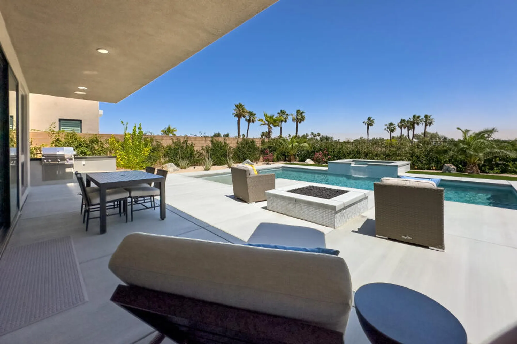 Property Slideshow image 26 of 38 | 960 patina ln, Palm Springs, CA, 92262