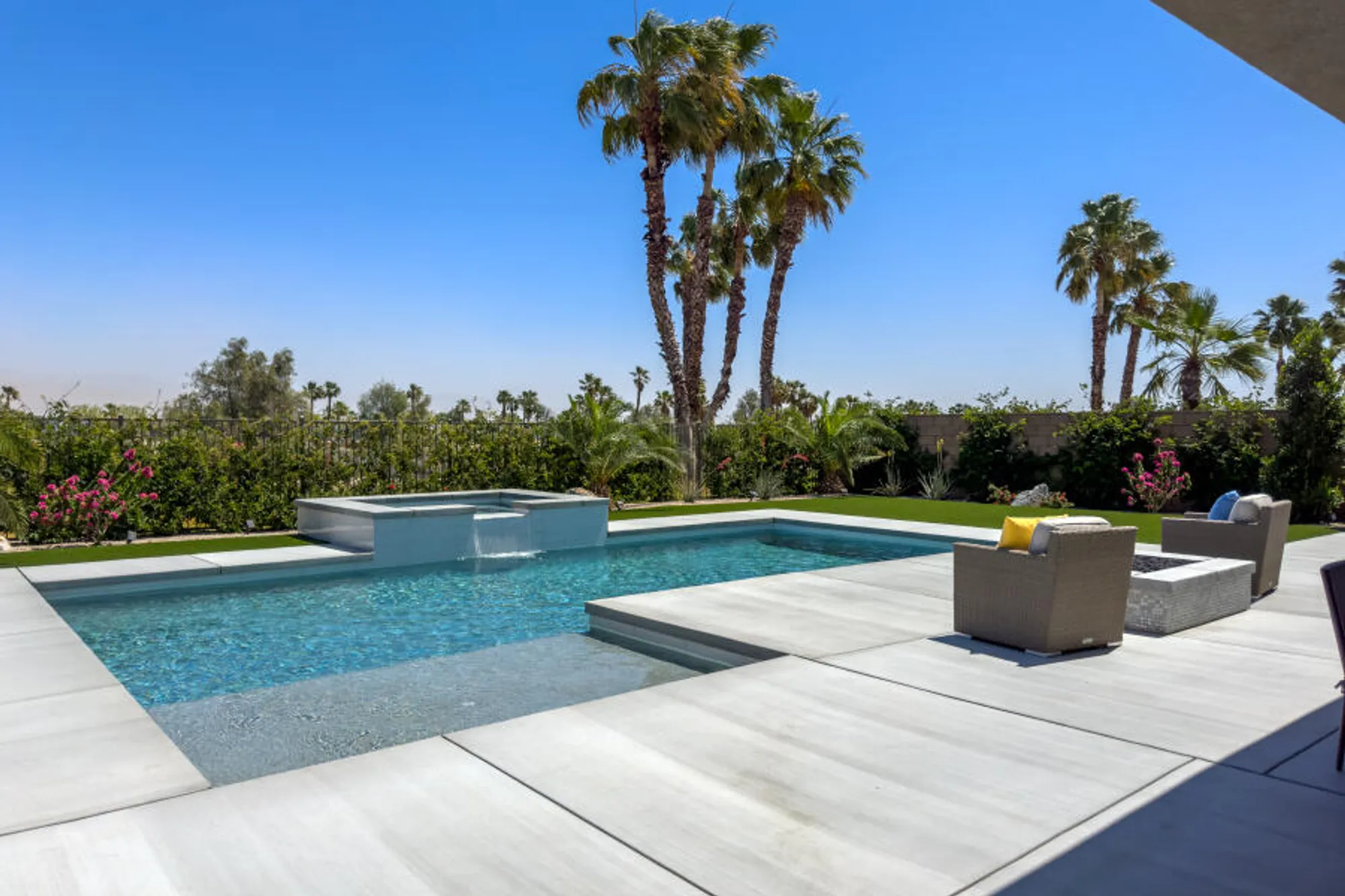 Property Slideshow image 34 of 38 | 960 patina ln, Palm Springs, CA, 92262