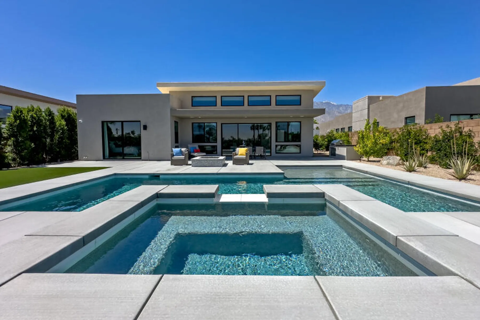 Property Slideshow image 29 of 38 | 960 patina ln, Palm Springs, CA, 92262