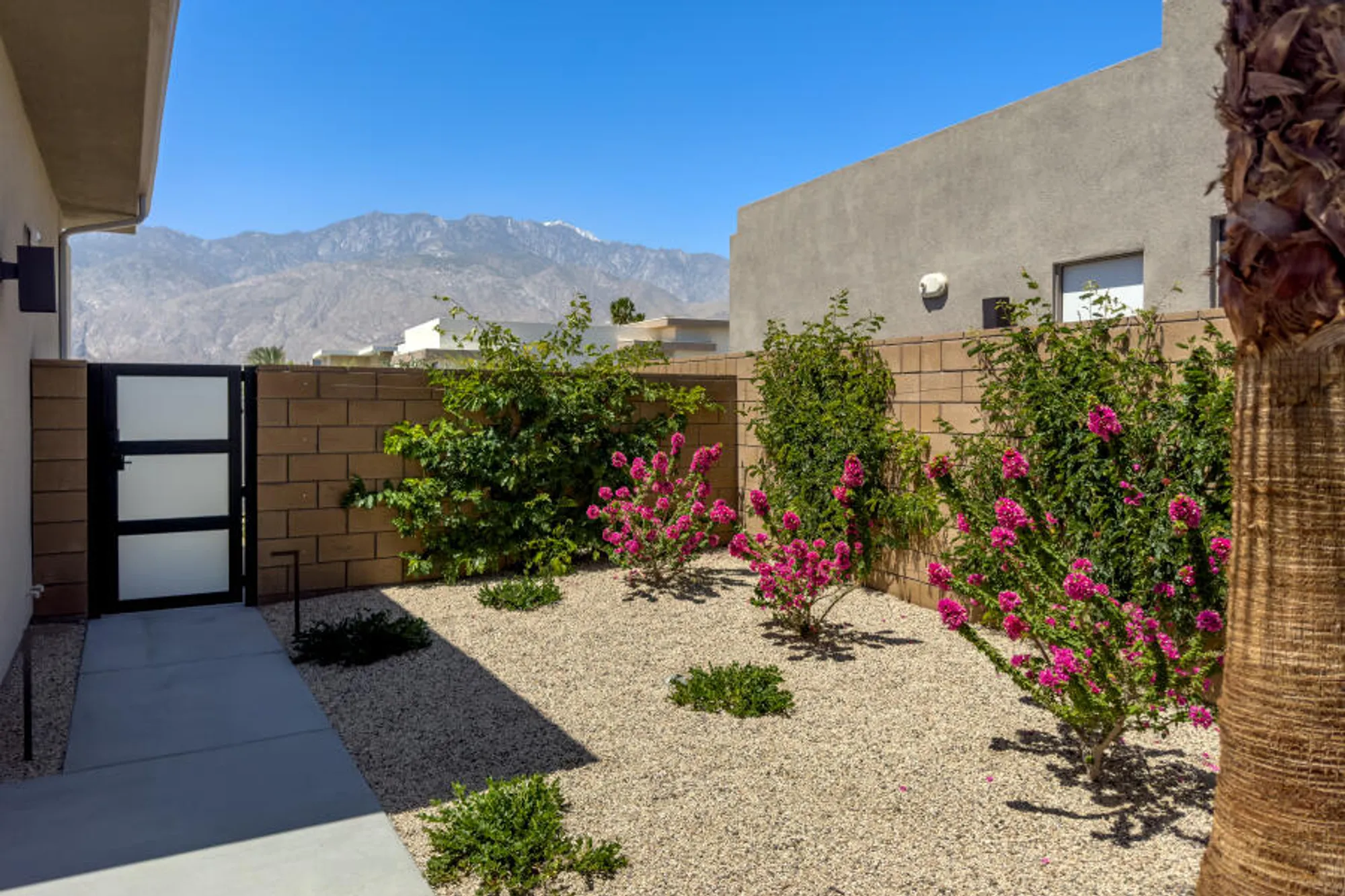 Property Slideshow image 8 of 38 | 960 patina ln, Palm Springs, CA, 92262