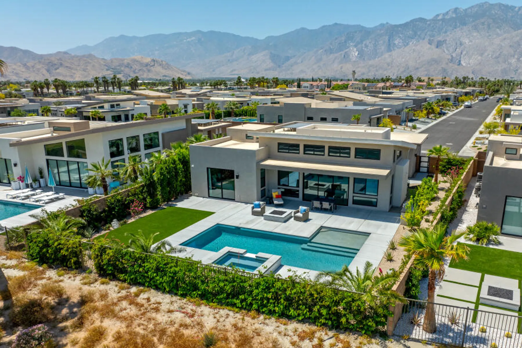 Property Slideshow image 32 of 38 | 960 patina ln, Palm Springs, CA, 92262