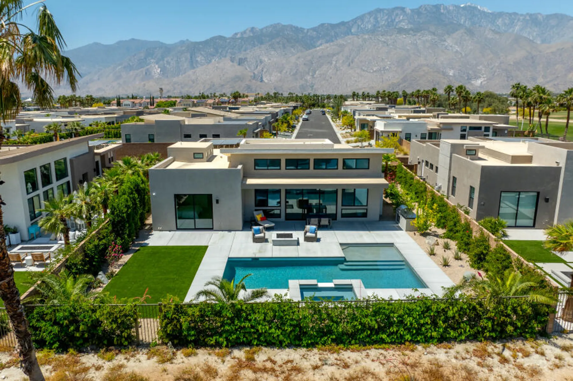 Property Slideshow image 33 of 38 | 960 patina ln, Palm Springs, CA, 92262