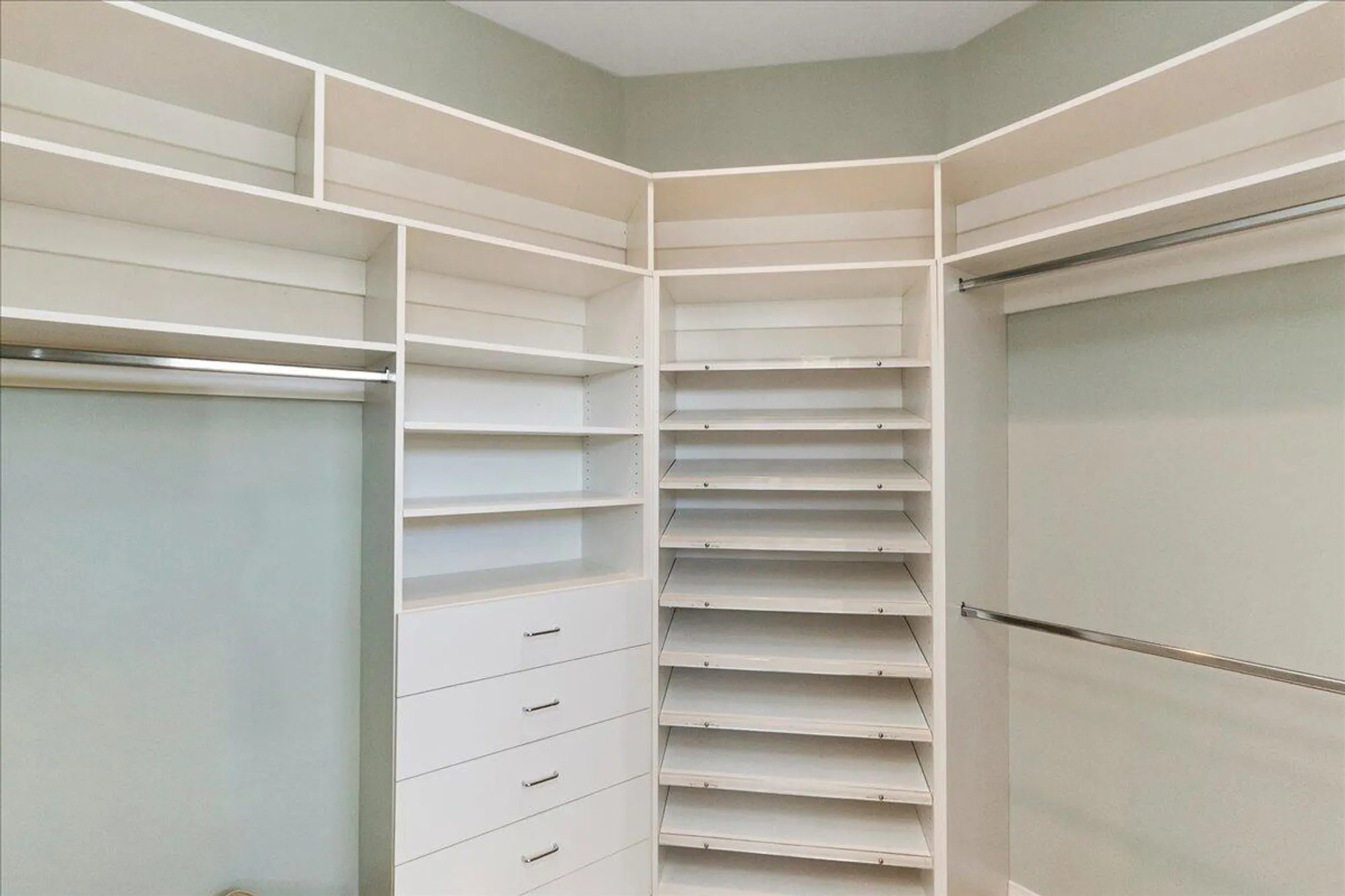 Property Slideshow image 18 of 33 | 78638 sunrise canyon ave, Palm Desert, CA, 92211