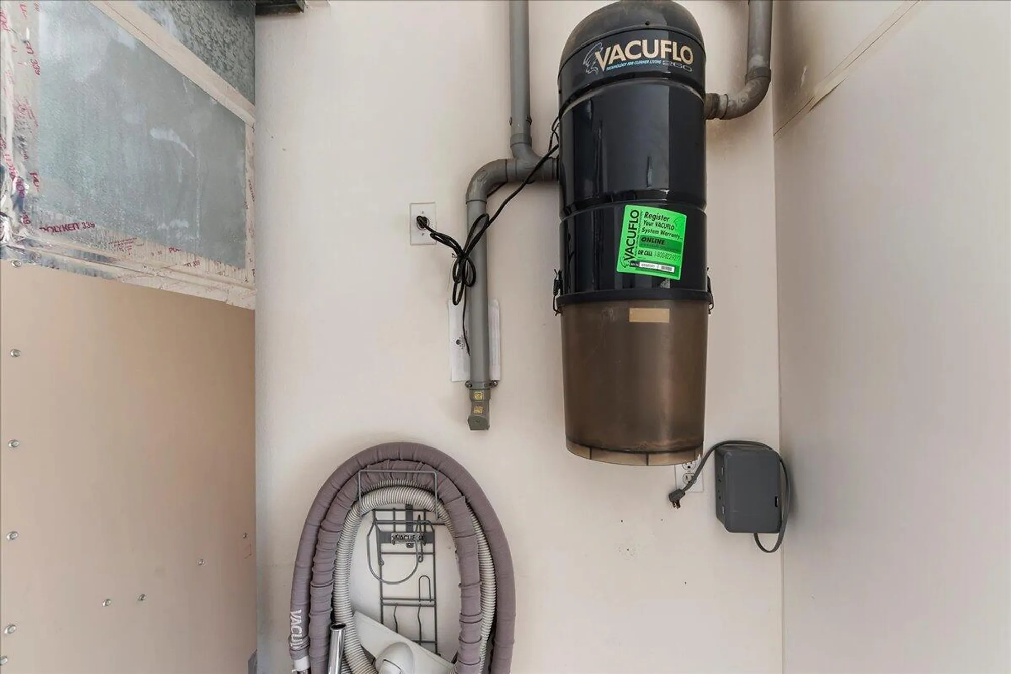 Property Slideshow image 32 of 33 | 78638 sunrise canyon ave, Palm Desert, CA, 92211