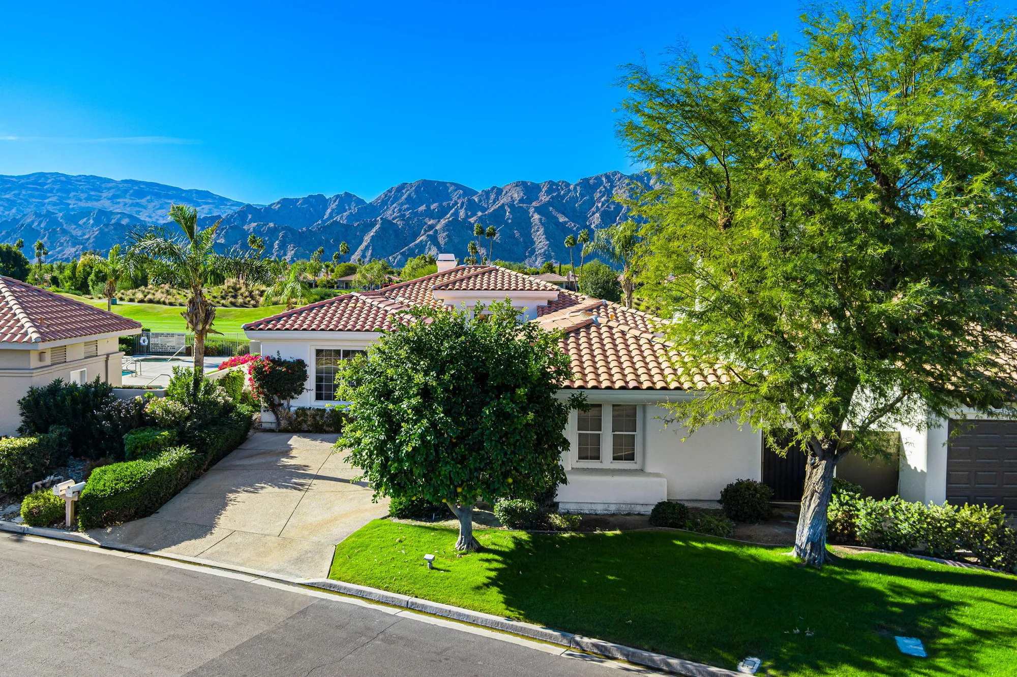 Property Slideshow image 2 of 24 | 54595 winged foot, La Quinta, CA, 92253