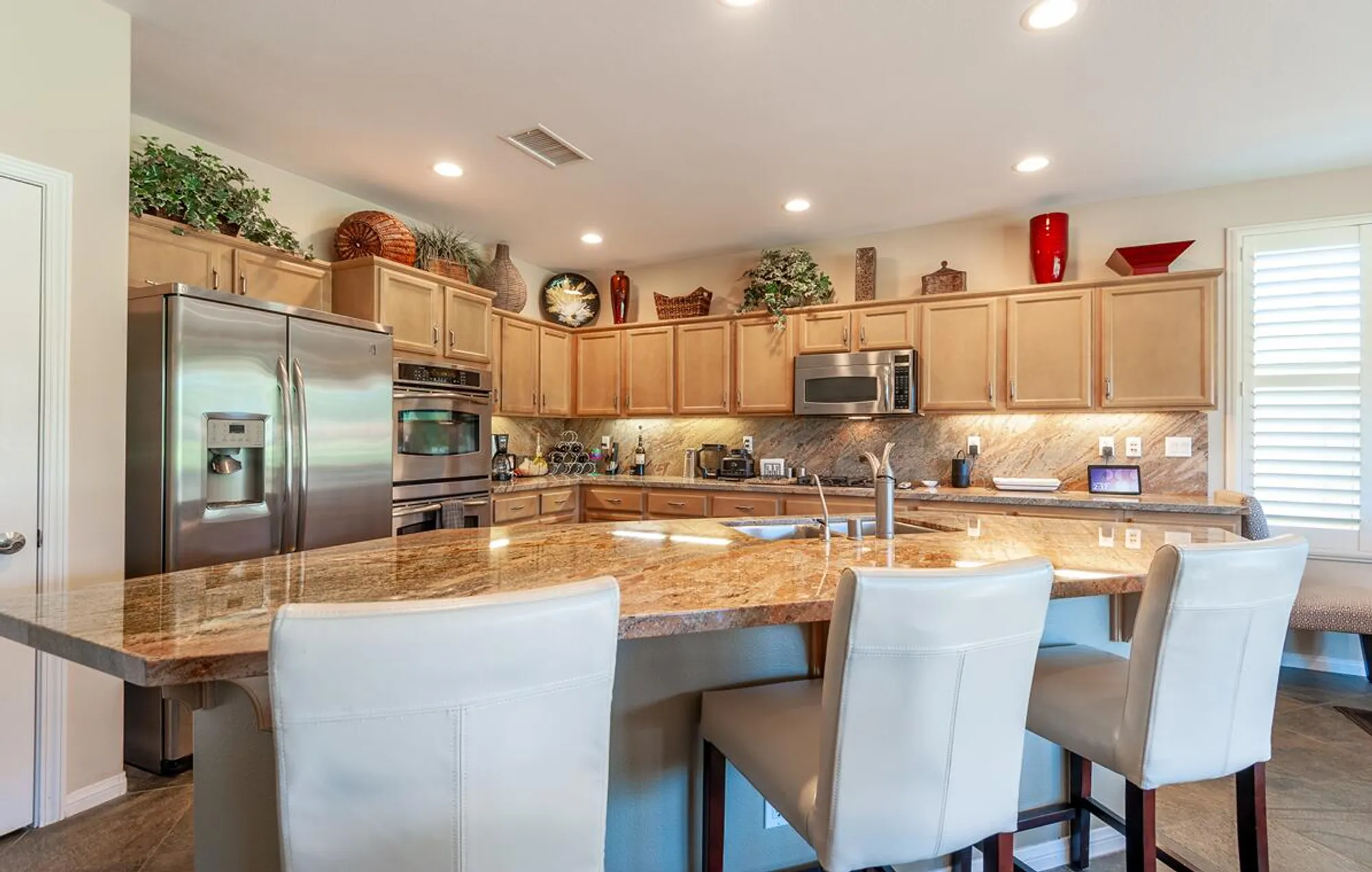 Property Slideshow image 13 of 51 | 81945 golden star way, La Quinta, CA, 92253