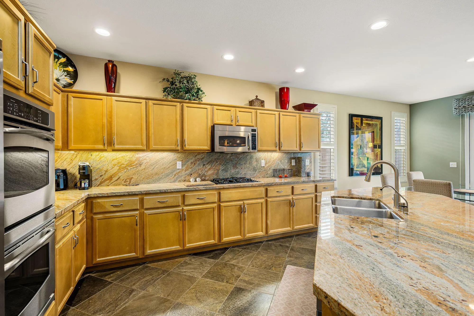 Property Slideshow image 12 of 51 | 81945 golden star way, La Quinta, CA, 92253