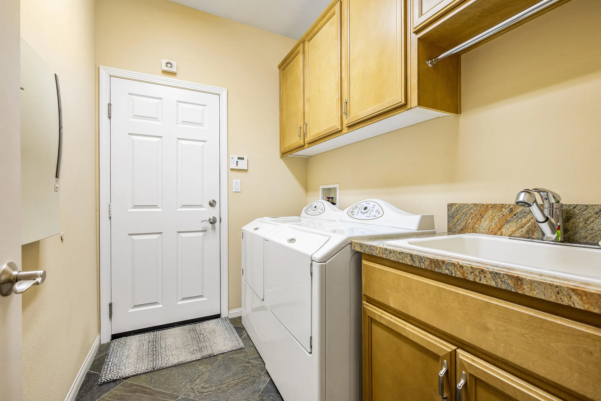 Property Slideshow image 24 of 51 | 81945 golden star way, La Quinta, CA, 92253