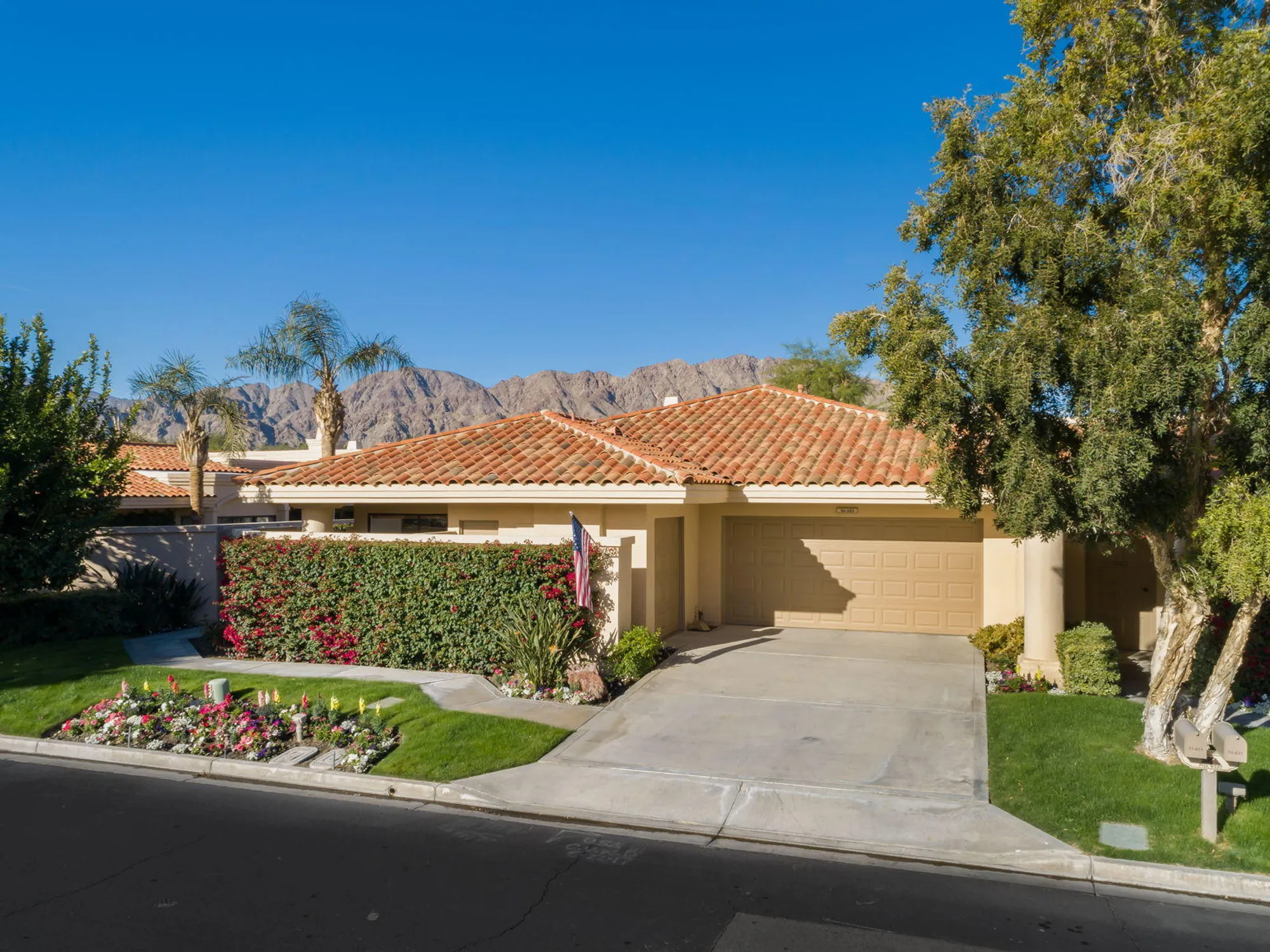 Property Slideshow image 8 of 39 | 55053 southern hls, La Quinta, CA, 92253