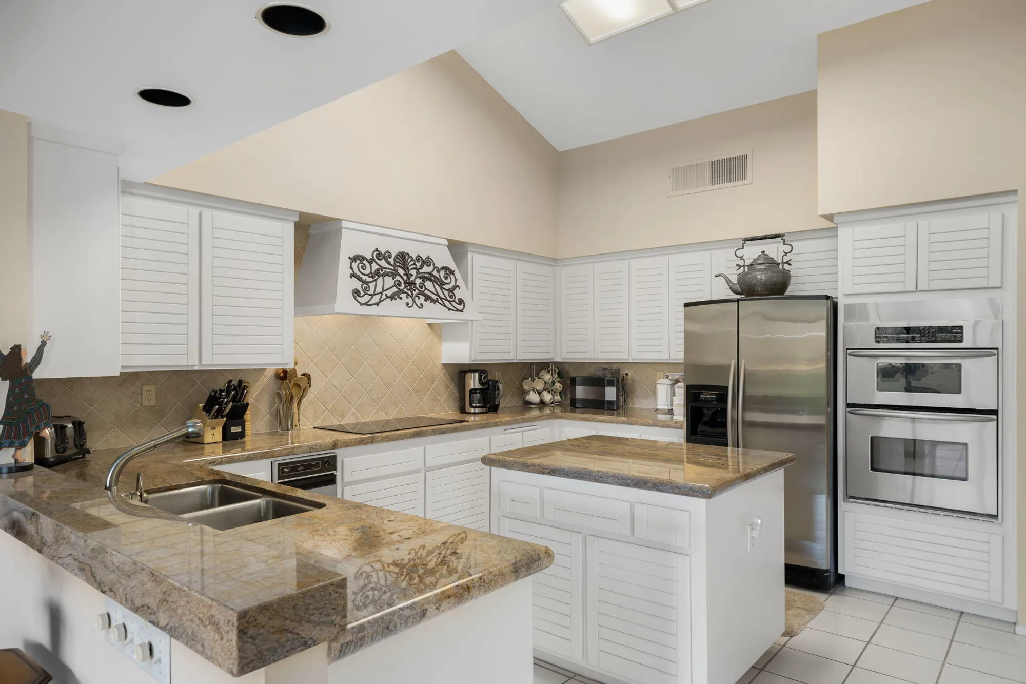 Property Slideshow image 16 of 39 | 55053 southern hls, La Quinta, CA, 92253