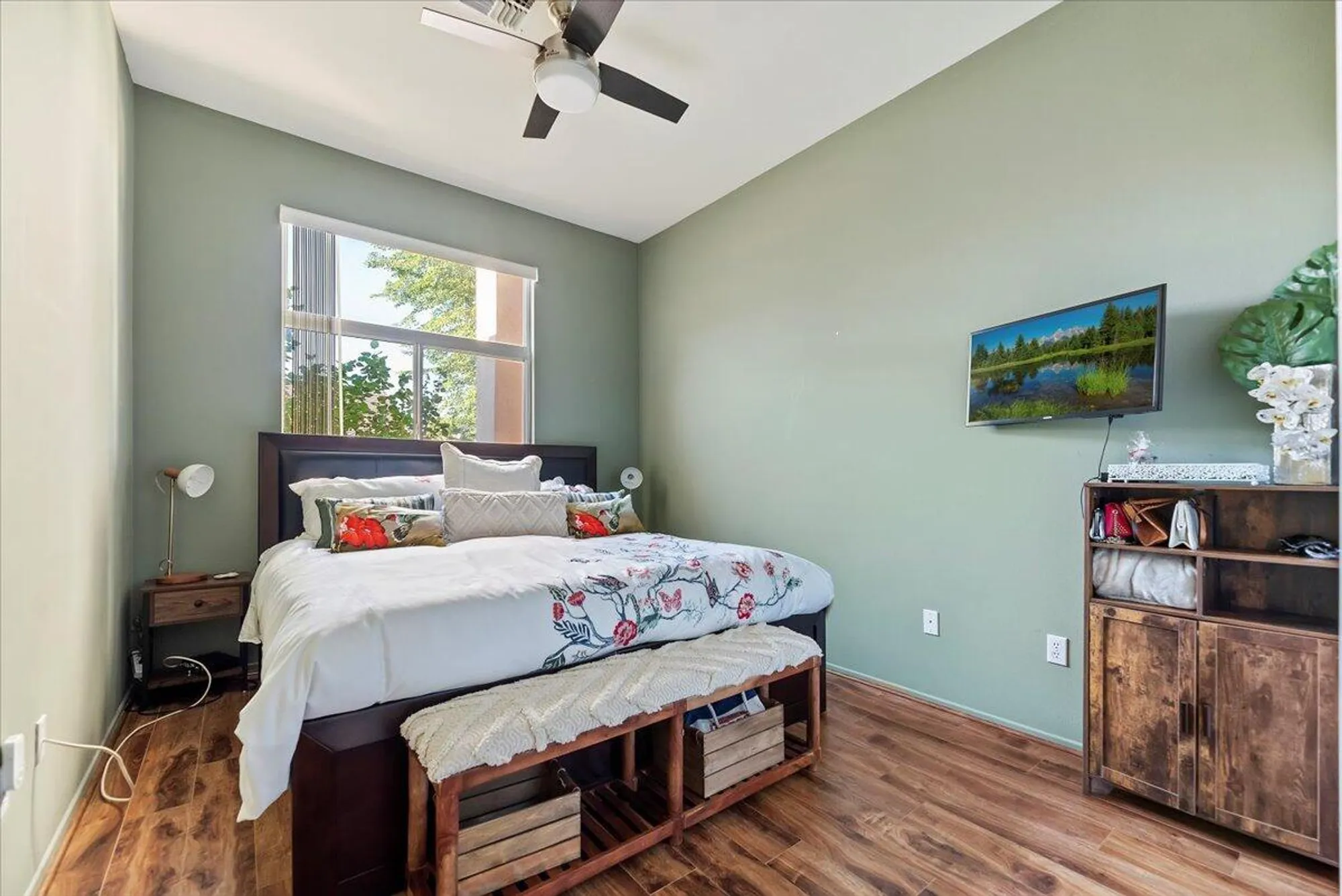 Property Slideshow image 16 of 34 | 39322 gainsborough cir, Palm Desert, CA, 92211