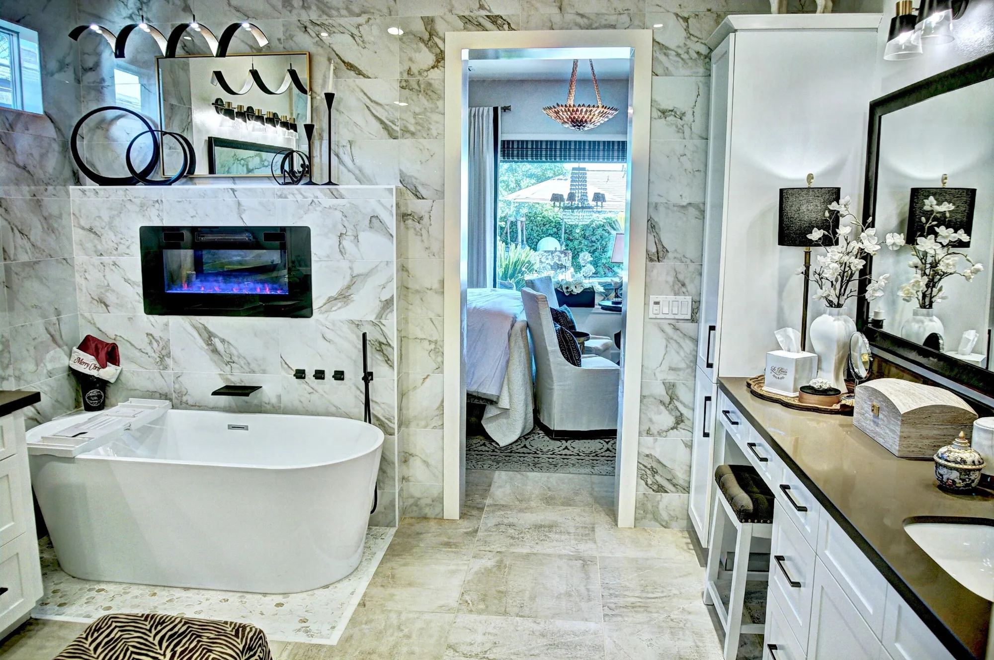 Property Slideshow image 31 of 51 | 82555 round valley dr, Indio, CA, 92201