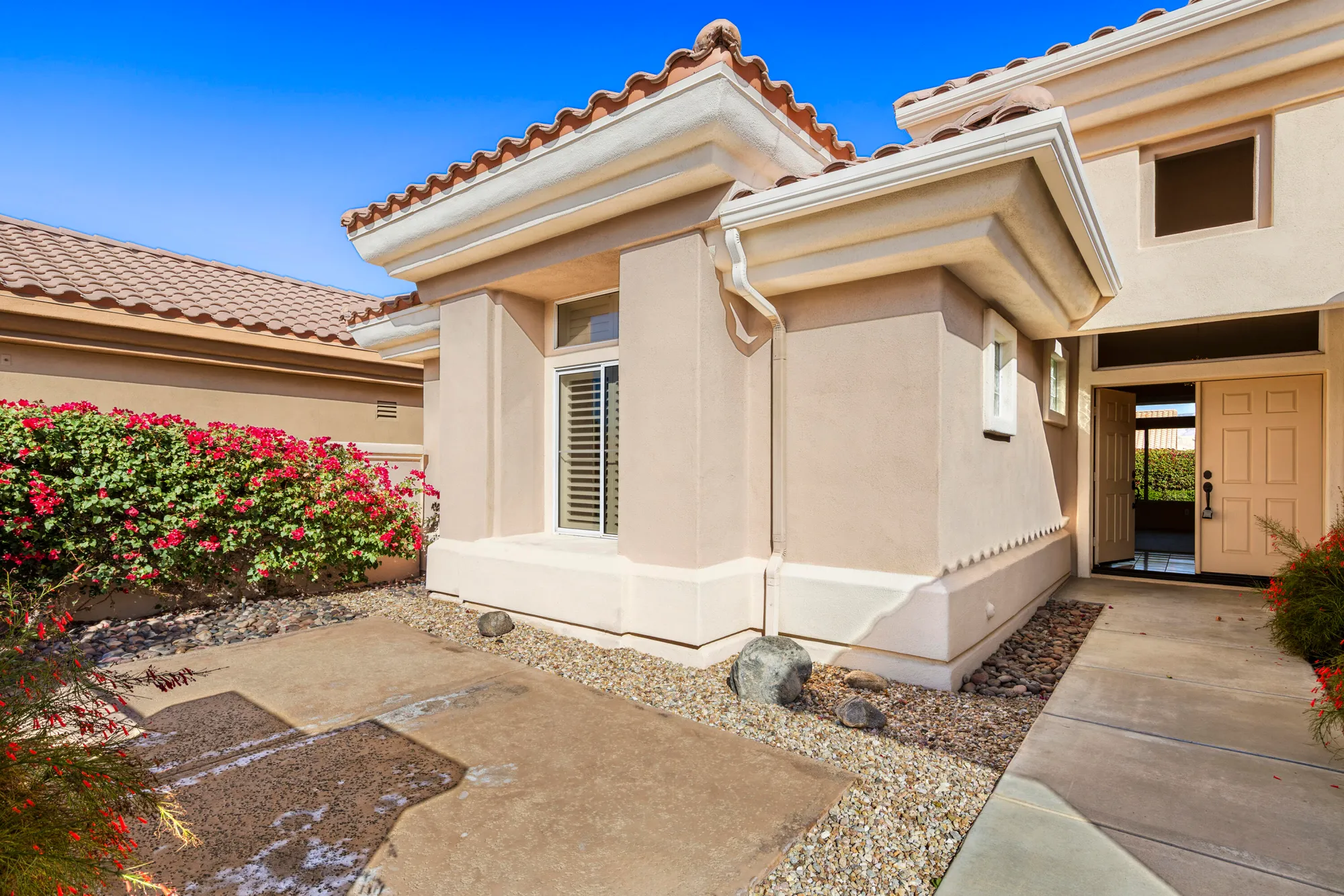 Property Slideshow image 3 of 43 | 78650 blooming ct, Palm Desert, CA, 92211