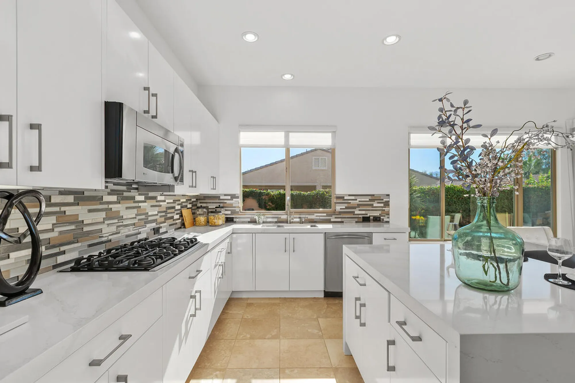 Property Slideshow image 9 of 75 | 81071 avenida sombra, Indio, CA, 92203