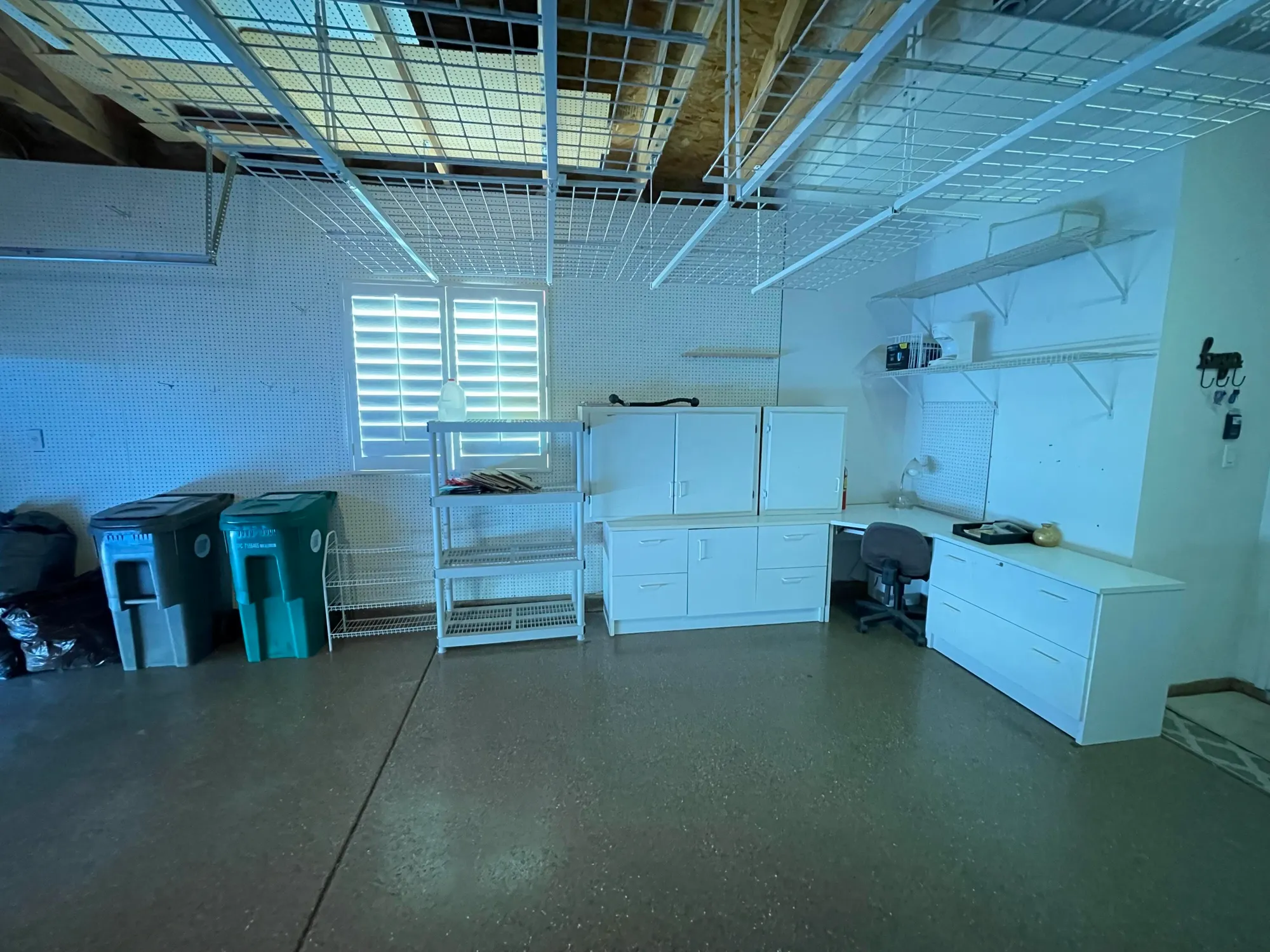 Property Slideshow image 20 of 29 | 78473 hampshire ave, Palm Desert, CA, 92211