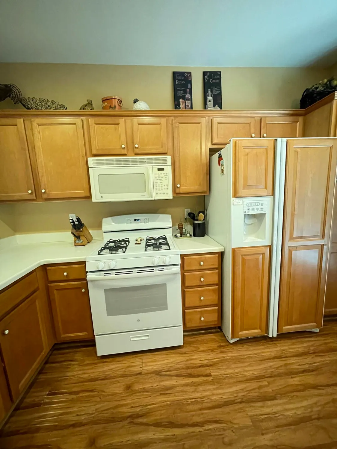 Property Slideshow image 12 of 29 | 78473 hampshire ave, Palm Desert, CA, 92211