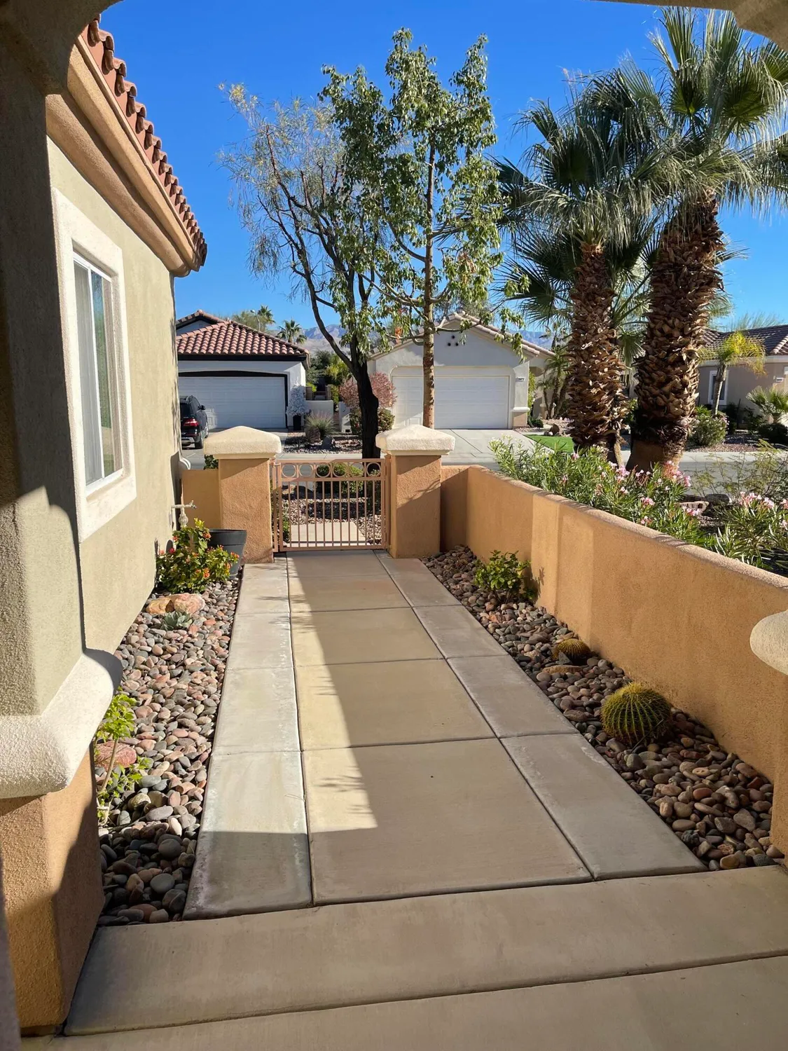 Property Slideshow image 25 of 29 | 78473 hampshire ave, Palm Desert, CA, 92211