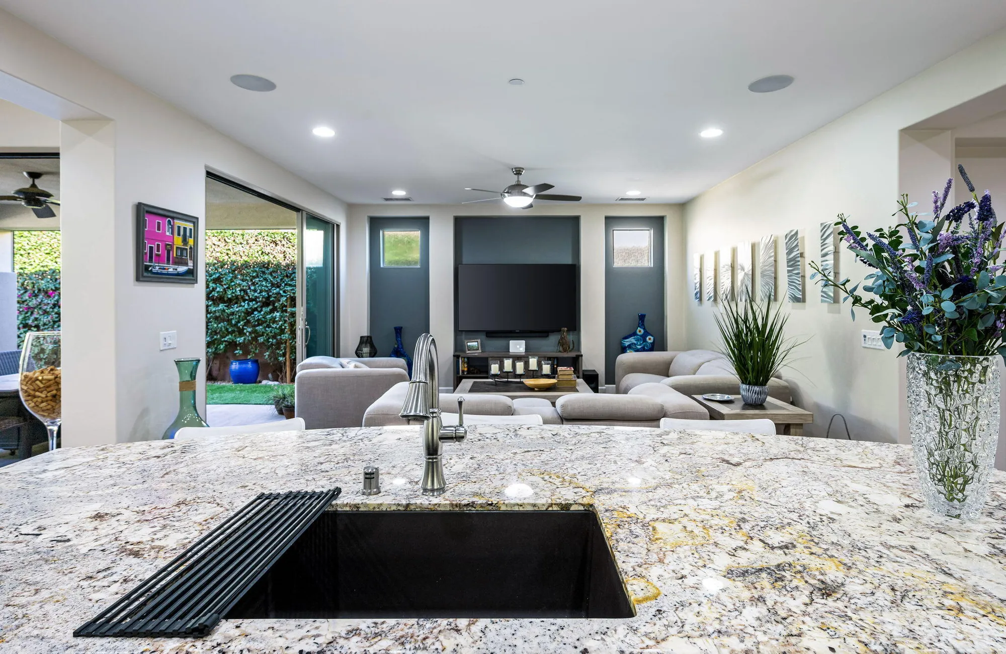 Property Slideshow image 16 of 48 | 51287 longmeadow st, Indio, CA, 92201