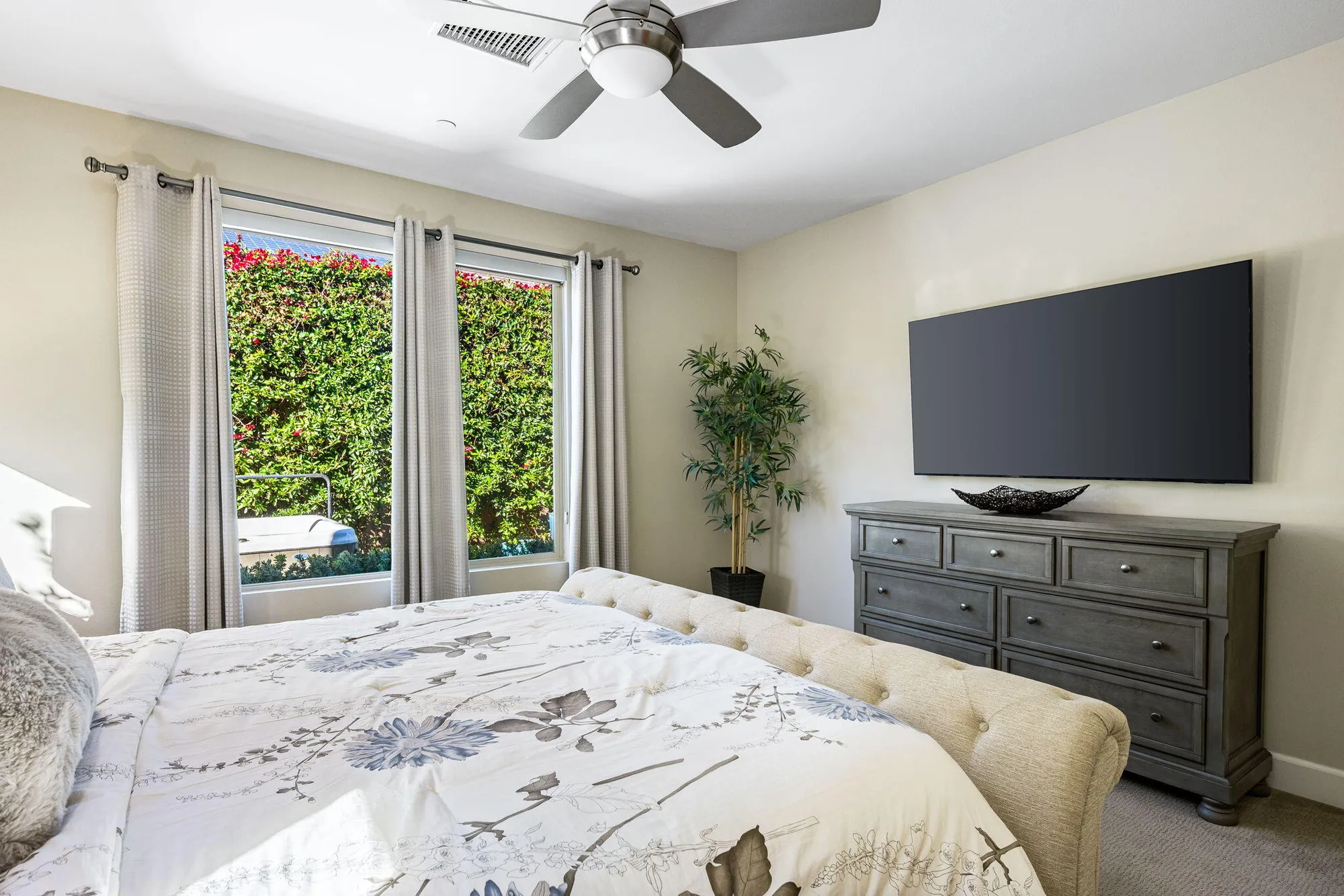 Property Slideshow image 21 of 48 | 51287 longmeadow st, Indio, CA, 92201