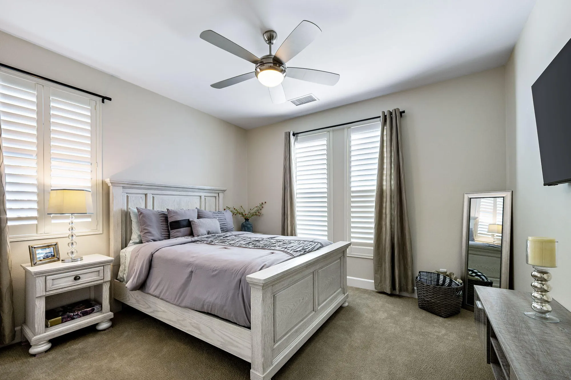 Property Slideshow image 23 of 48 | 51287 longmeadow st, Indio, CA, 92201