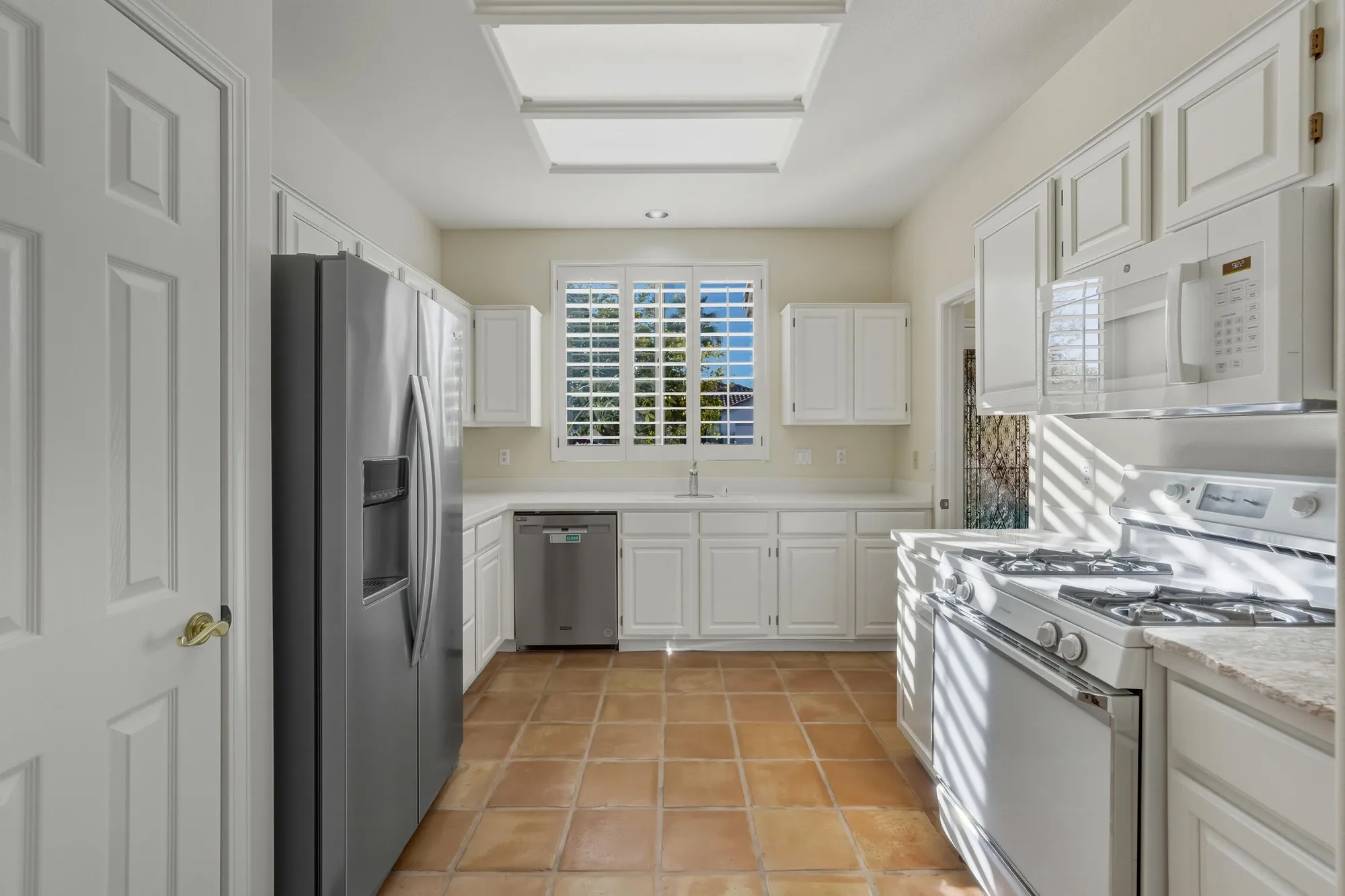 Property Slideshow image 15 of 29 | 78428 desert willow dr, Palm Desert, CA, 92211