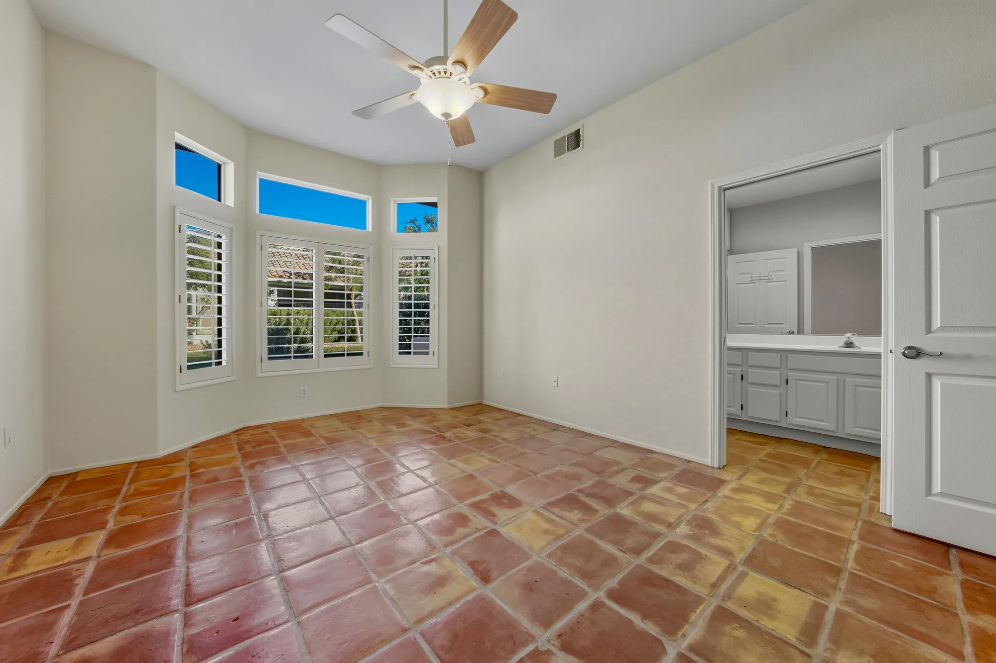 Property Slideshow image 23 of 29 | 78428 desert willow dr, Palm Desert, CA, 92211